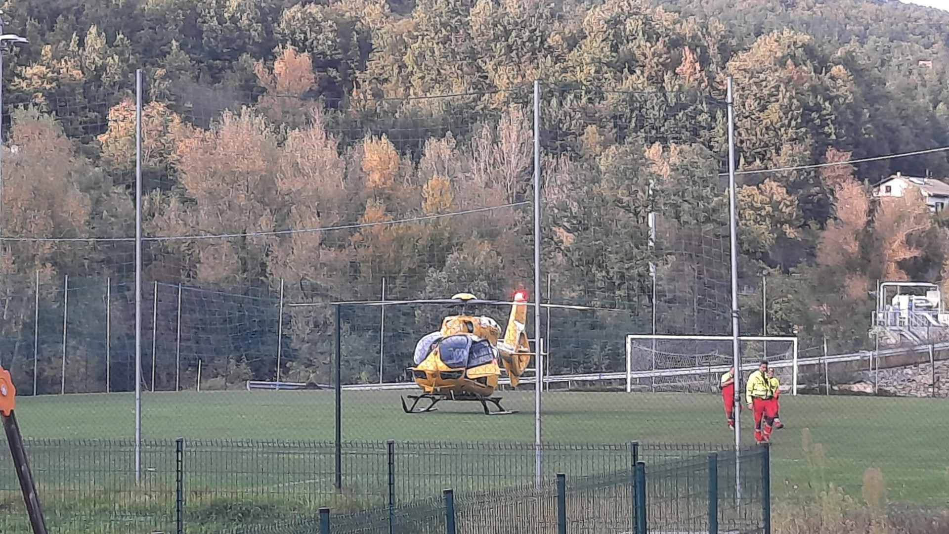 Endurista si ferisce sul sentiero a Selva. Trasportato dall'eliambulanza a Parma