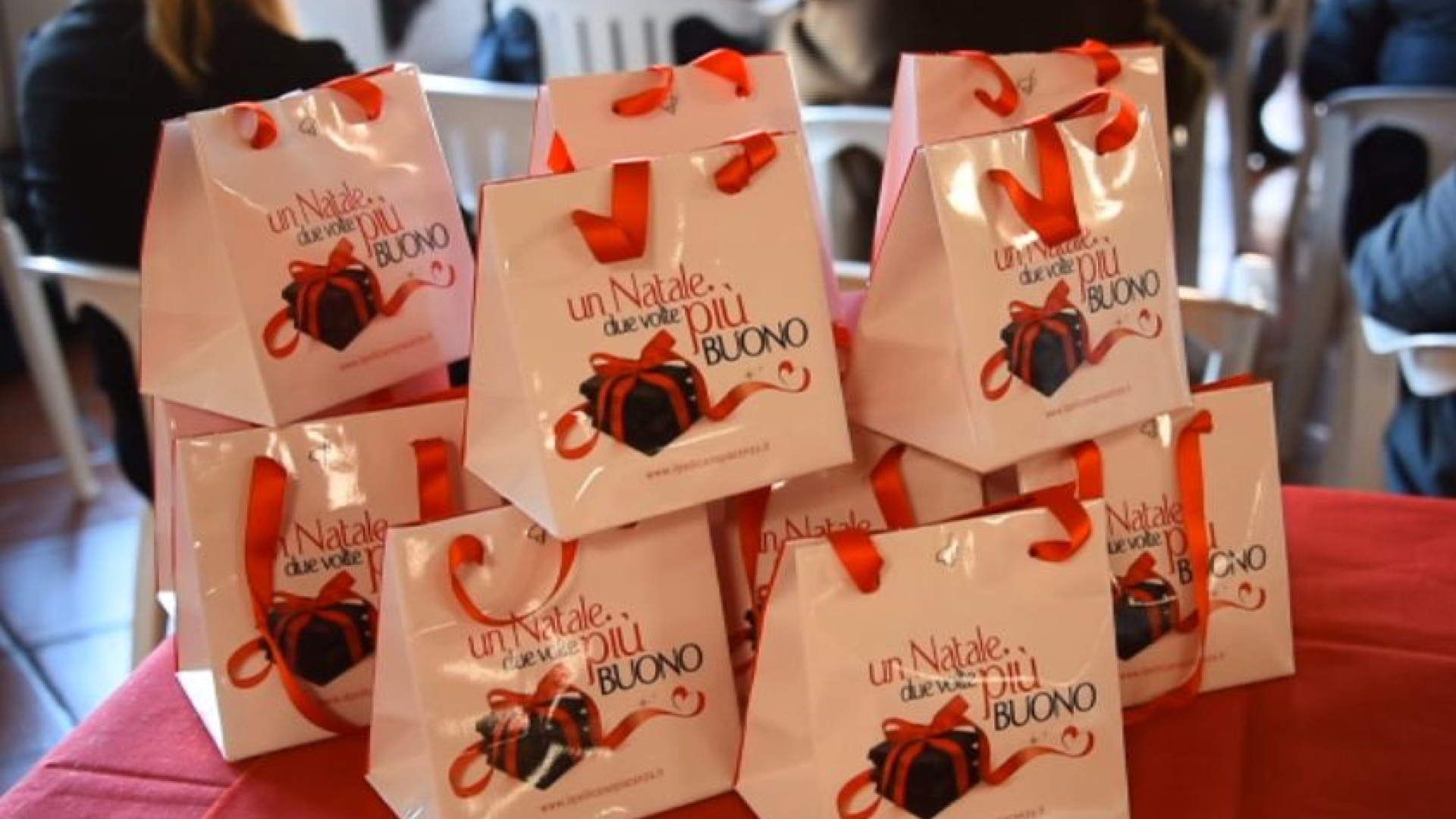 "Un Natale due volte più buono", cioccolato e solidarietà assieme