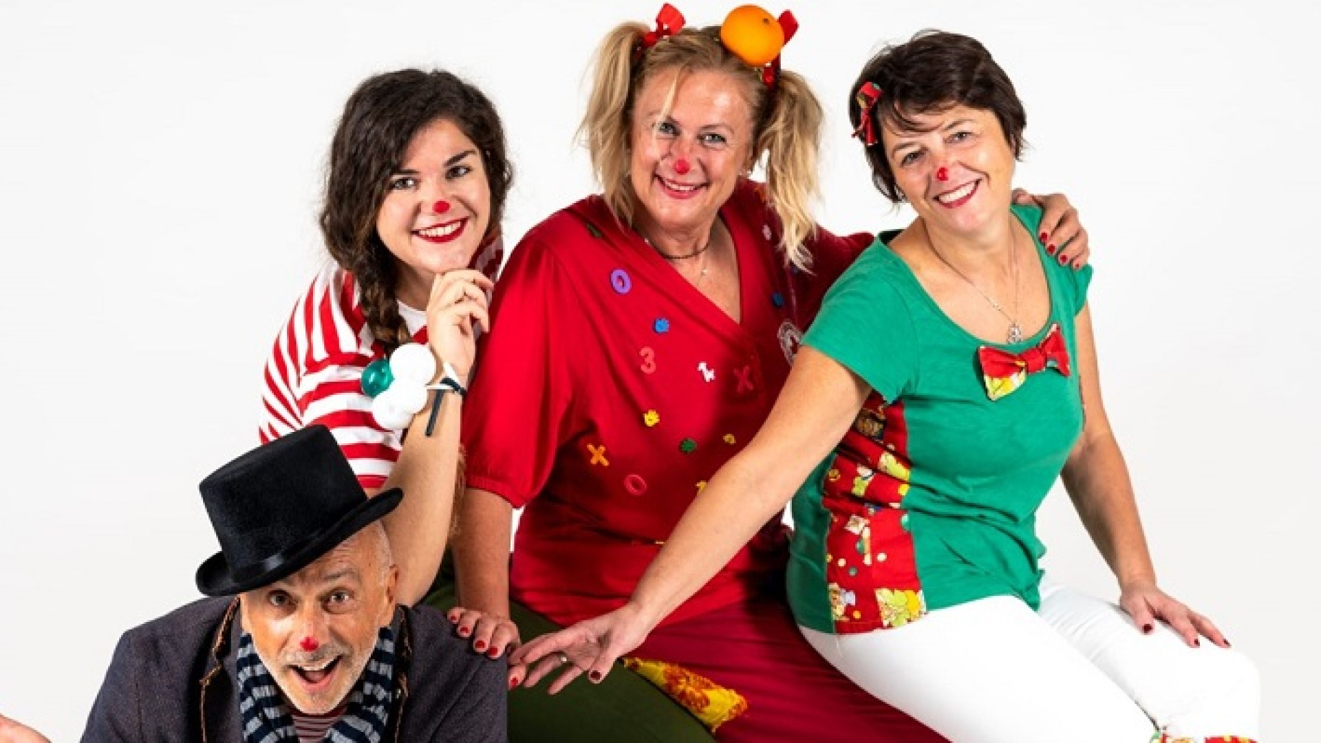 "Operatori del sorriso" di Piacenza, il clownendario arriva fino a Papa Francesco