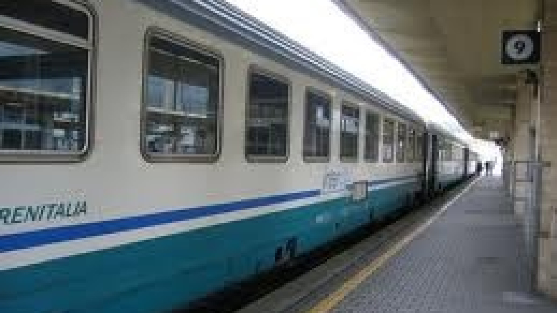 Minacce sul treno, genovese arrestato