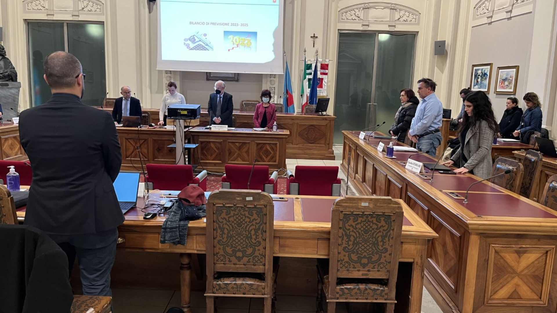 Fessurazioni nella ciclabile di Centora. Verso contenzioso tra Provincia e ditta