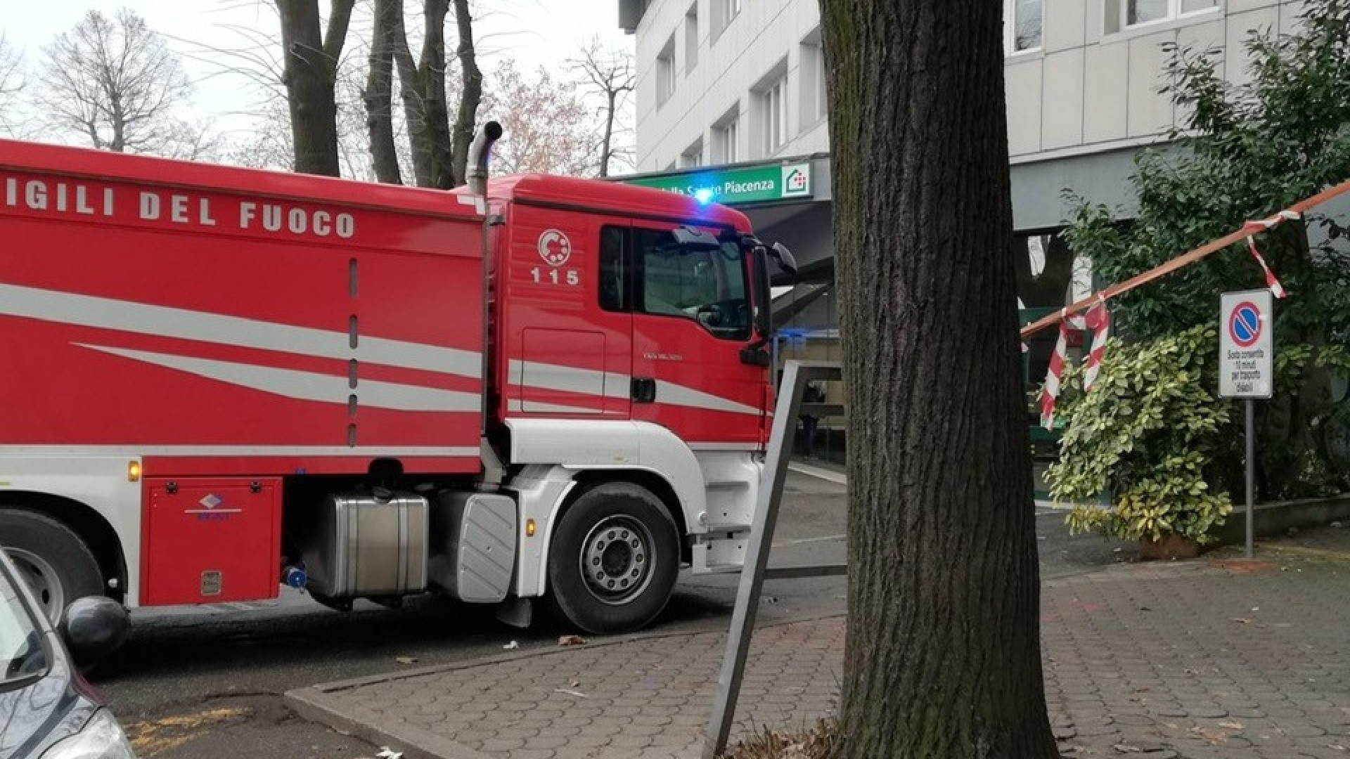 Incendio alla Casa della salute, nessun ferito. L'Ausl sospende alcune attività