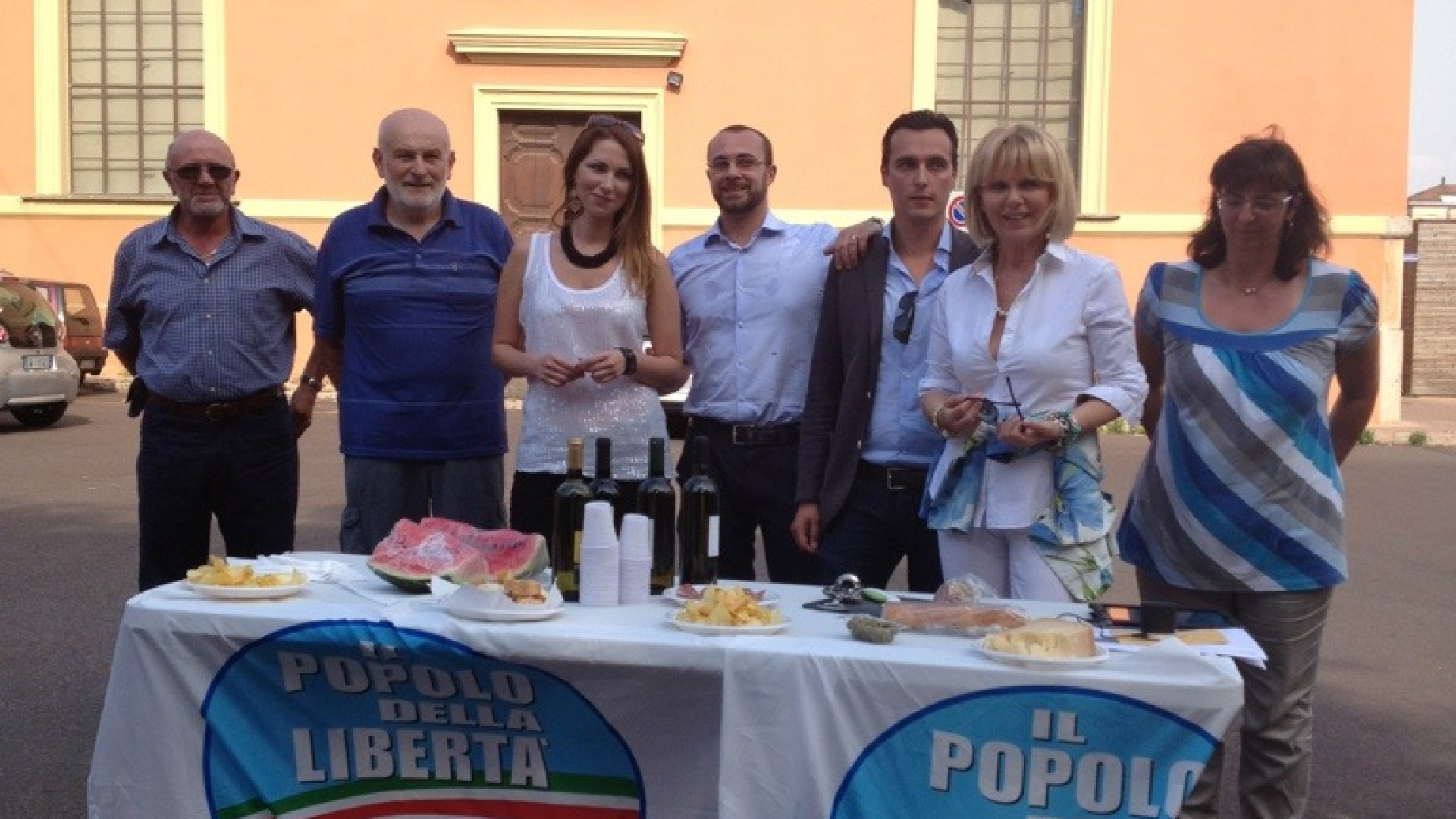 Eataly, aperitivo "propiziatorio" del Pdl: "Lavori rimandati all'infinito"