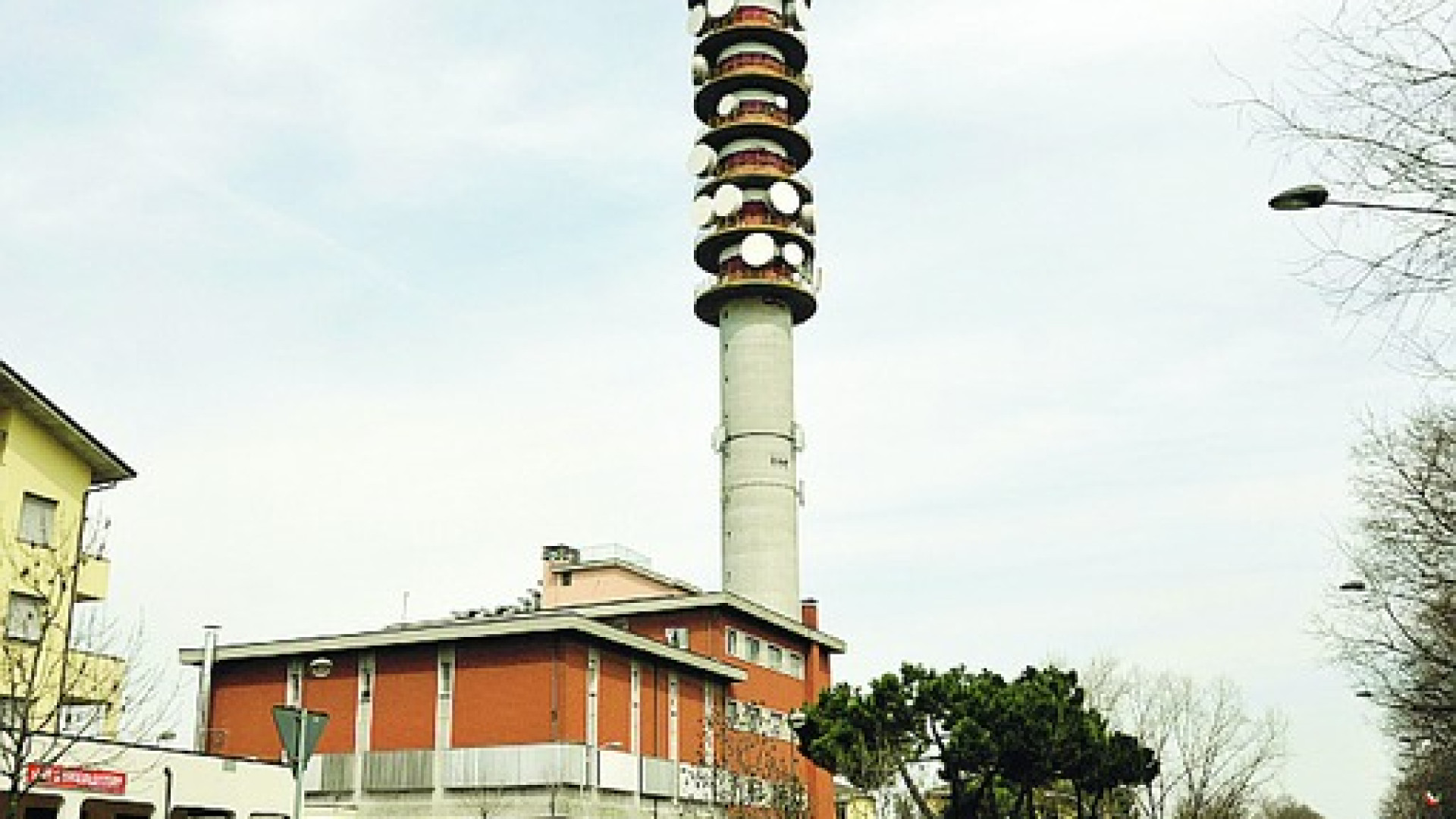 Telecom, i lavoratori bocciano l’accordo sindacale. Cisl: “Sedi a rischio”