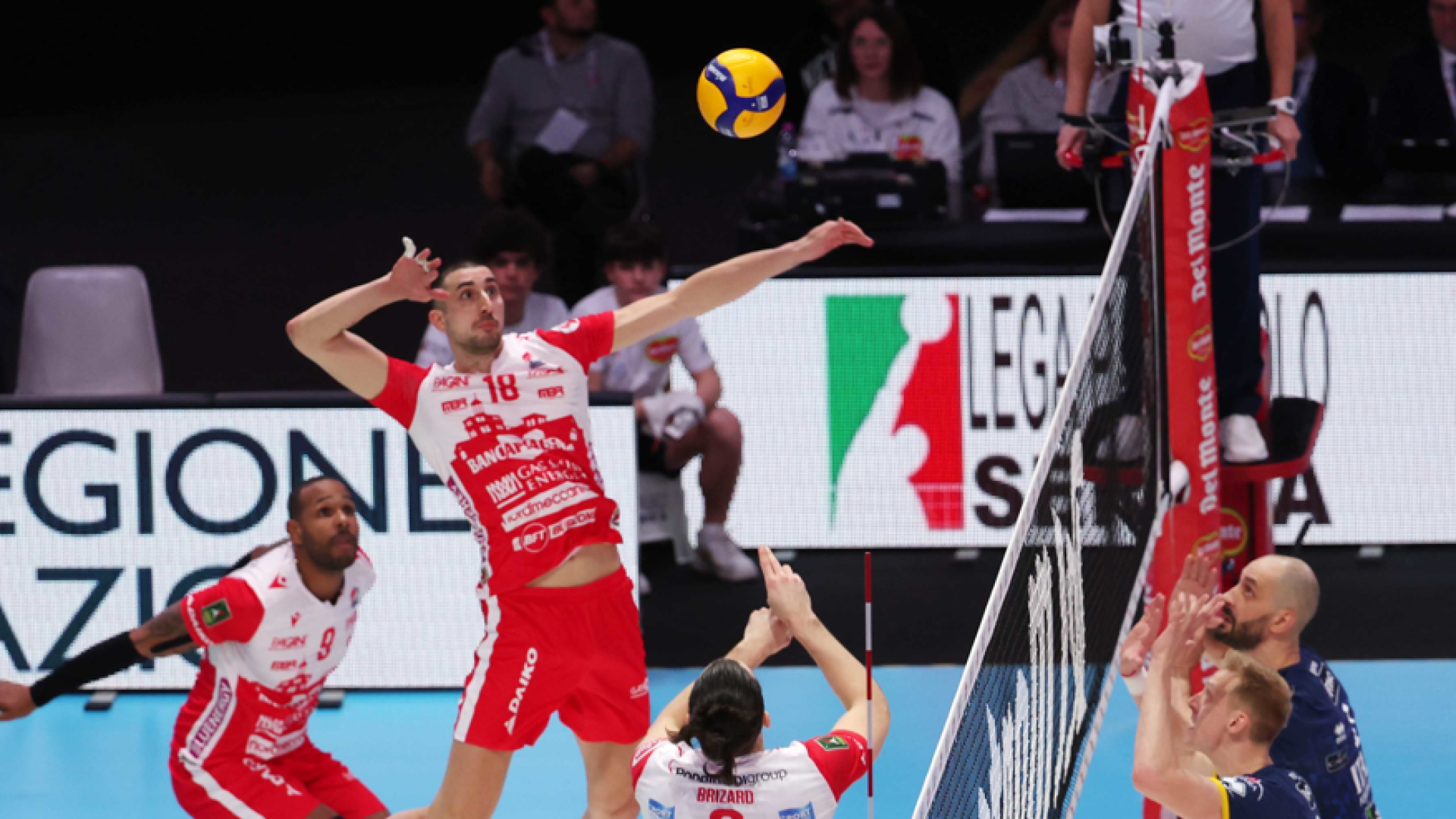 Il primo trofeo di Caneschi: "Ho anche pianto. Adesso vorrei vincere la Coppa Cev"