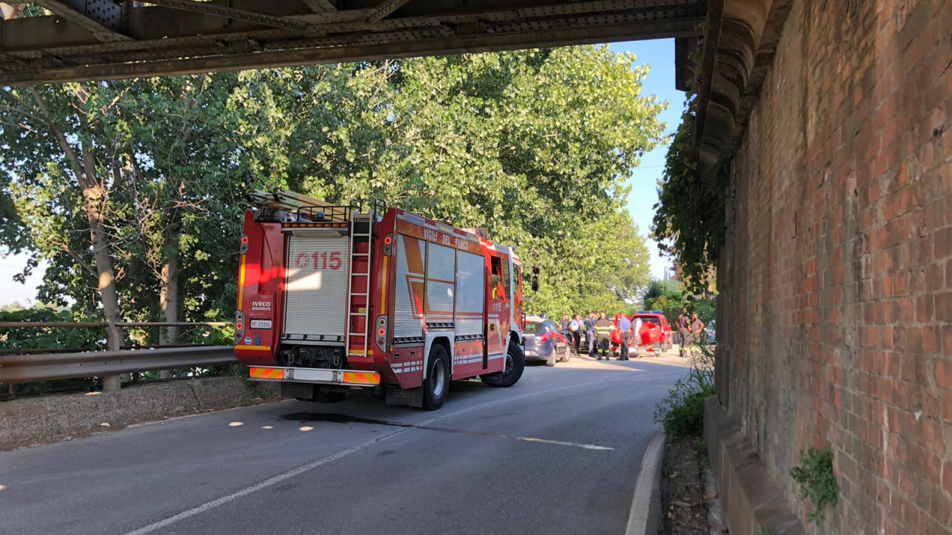 Domenica di lacrime in riva al Po: 42enne muore per salvare il suo cane
