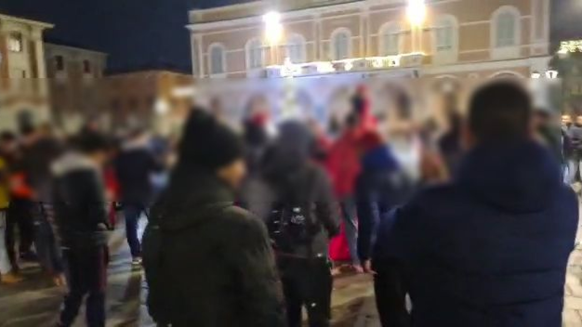 Castel San Giovanni: festeggiamenti per i Mondiali scatenano le polemiche