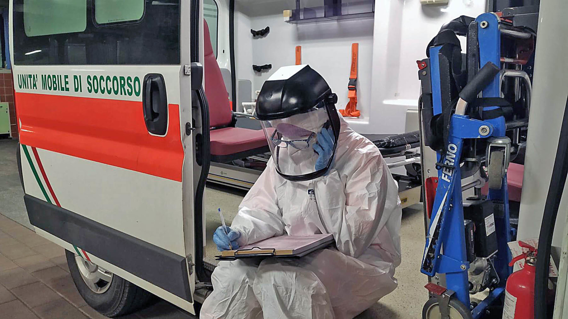 Bonus da 600 a 650 euro per medici specializzandi e soccorritori