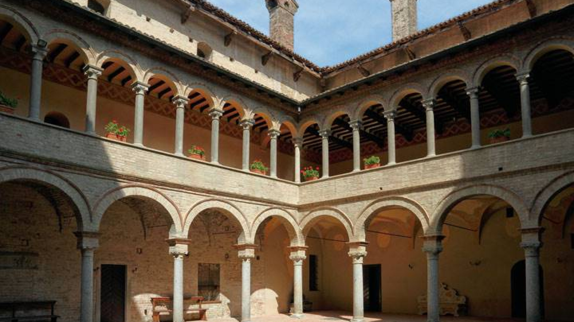 Bicentenerio verdiano, il castello di San Pietro in Cerro inaugura la “Lirica a strisce”