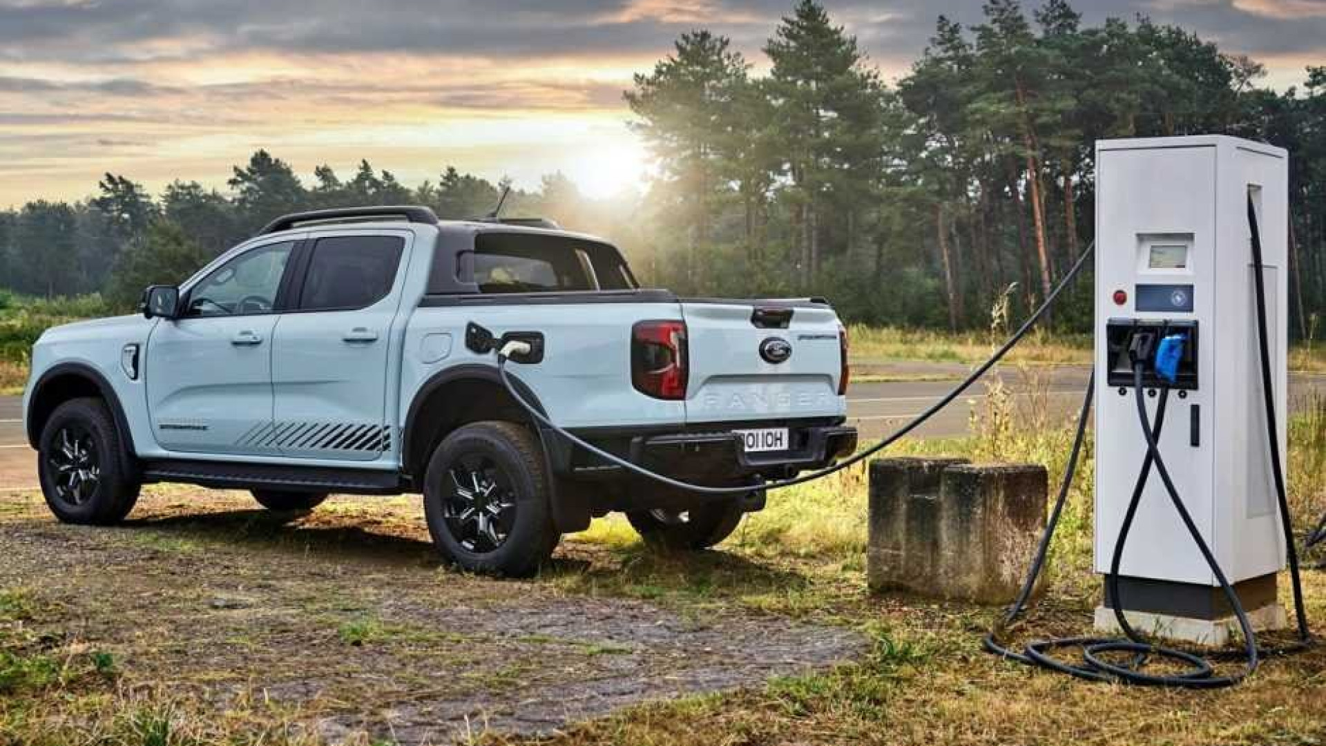 Ford Ranger PHEV: pick-up ed elettrico insieme!