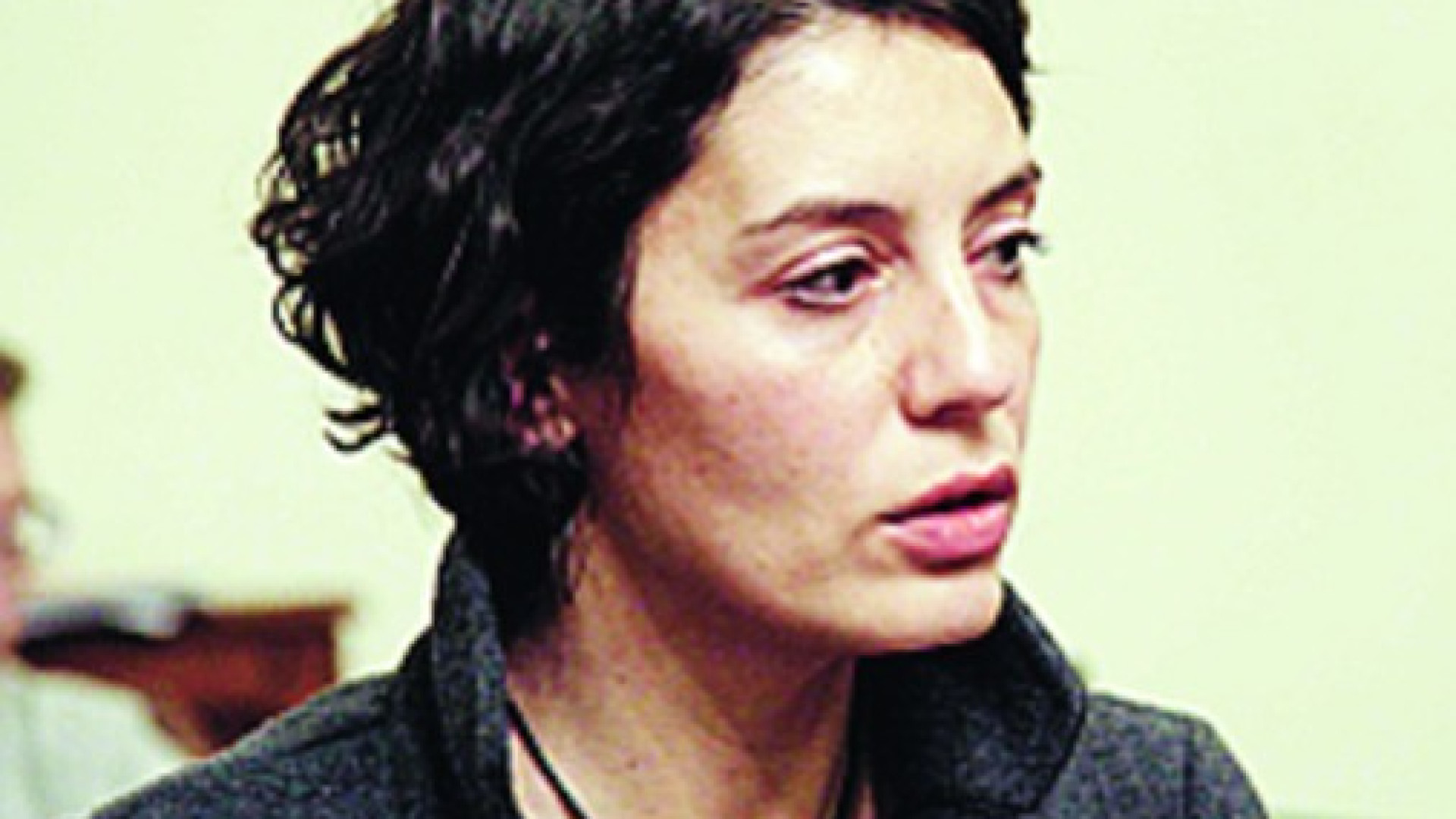 Errani licenzia Freda. “Non collabora”, lei: “Ragioni politiche”