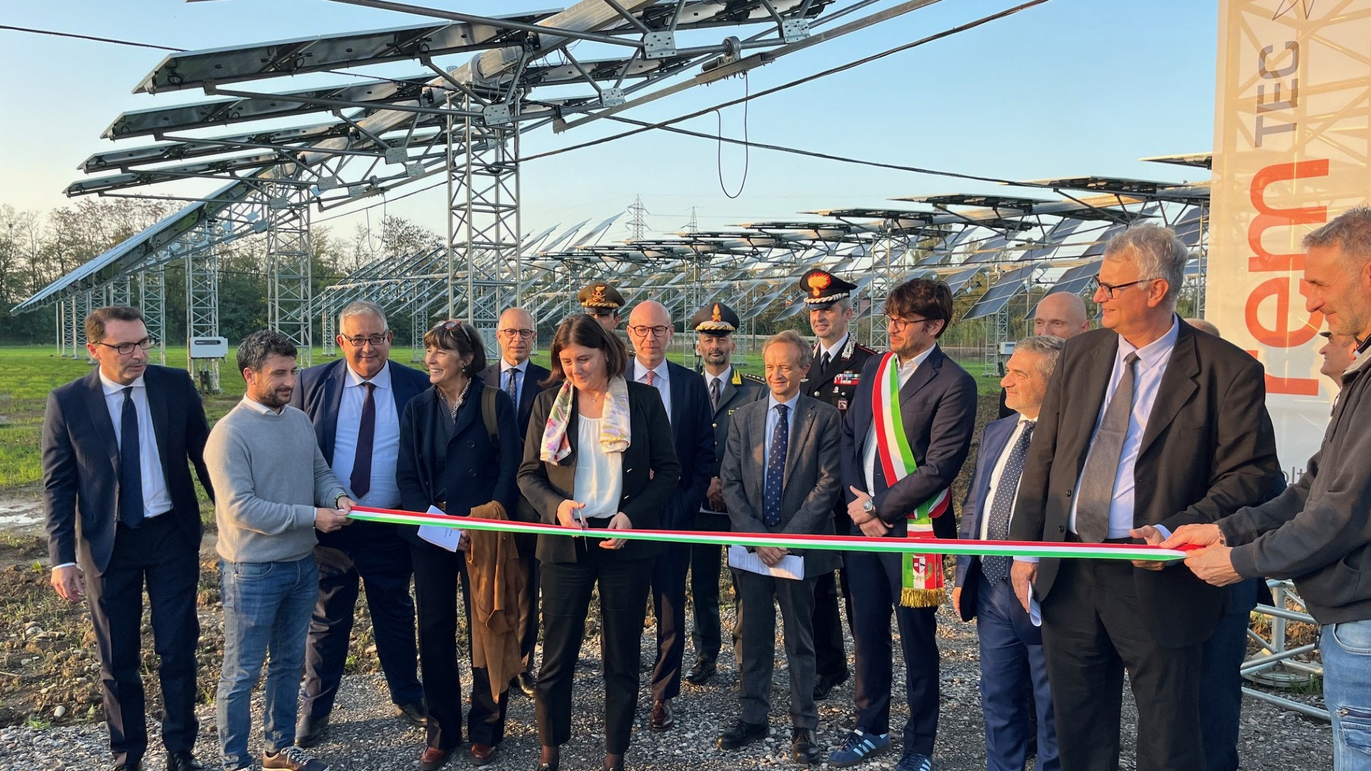 Cattolica, inaugurato il parco agrovoltaico: "Sostenibilità tra piante e energia"