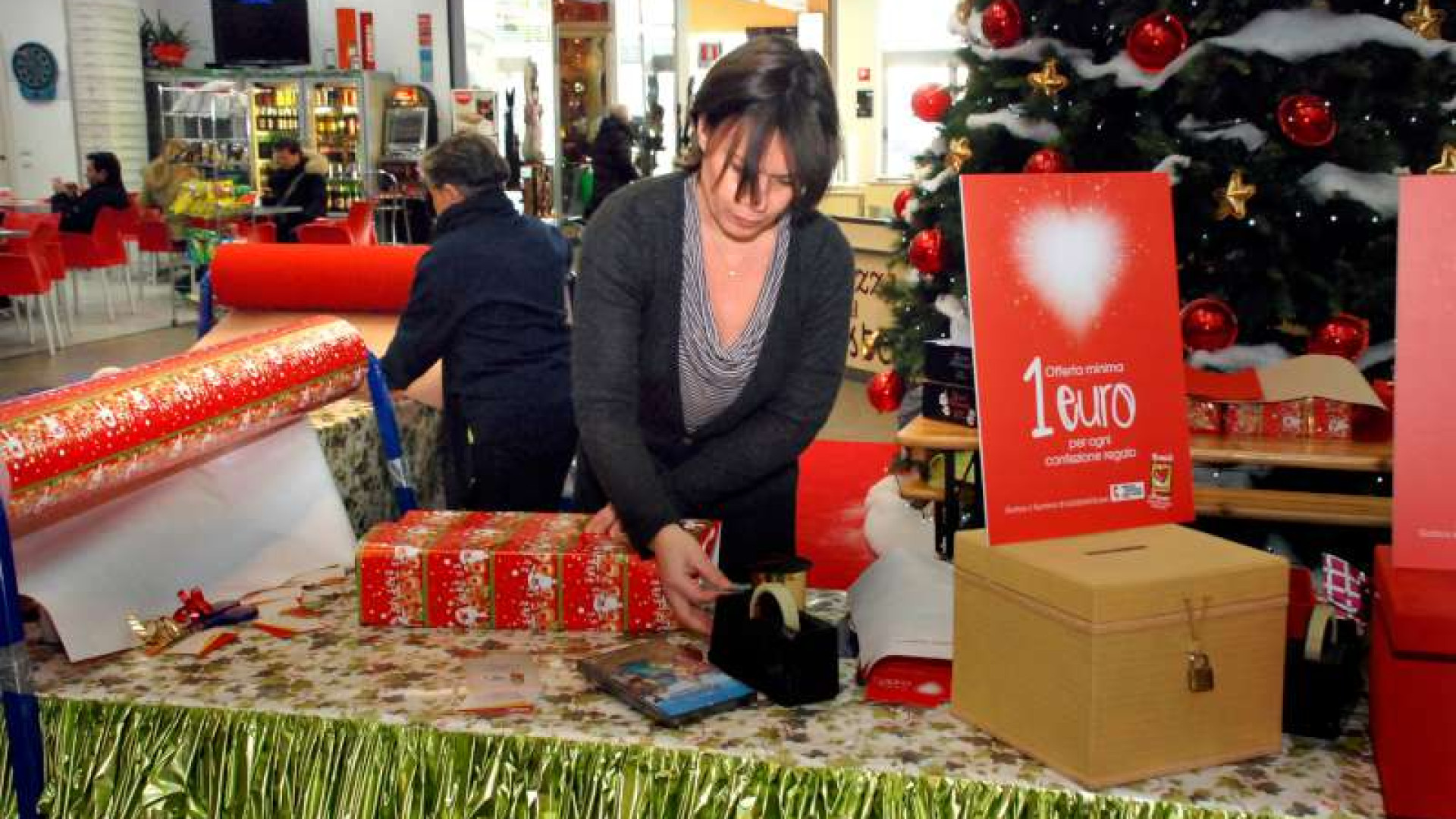 Centro Gotico, niente luminarie: anche quest'anno solidarietà per la Casa di Iris