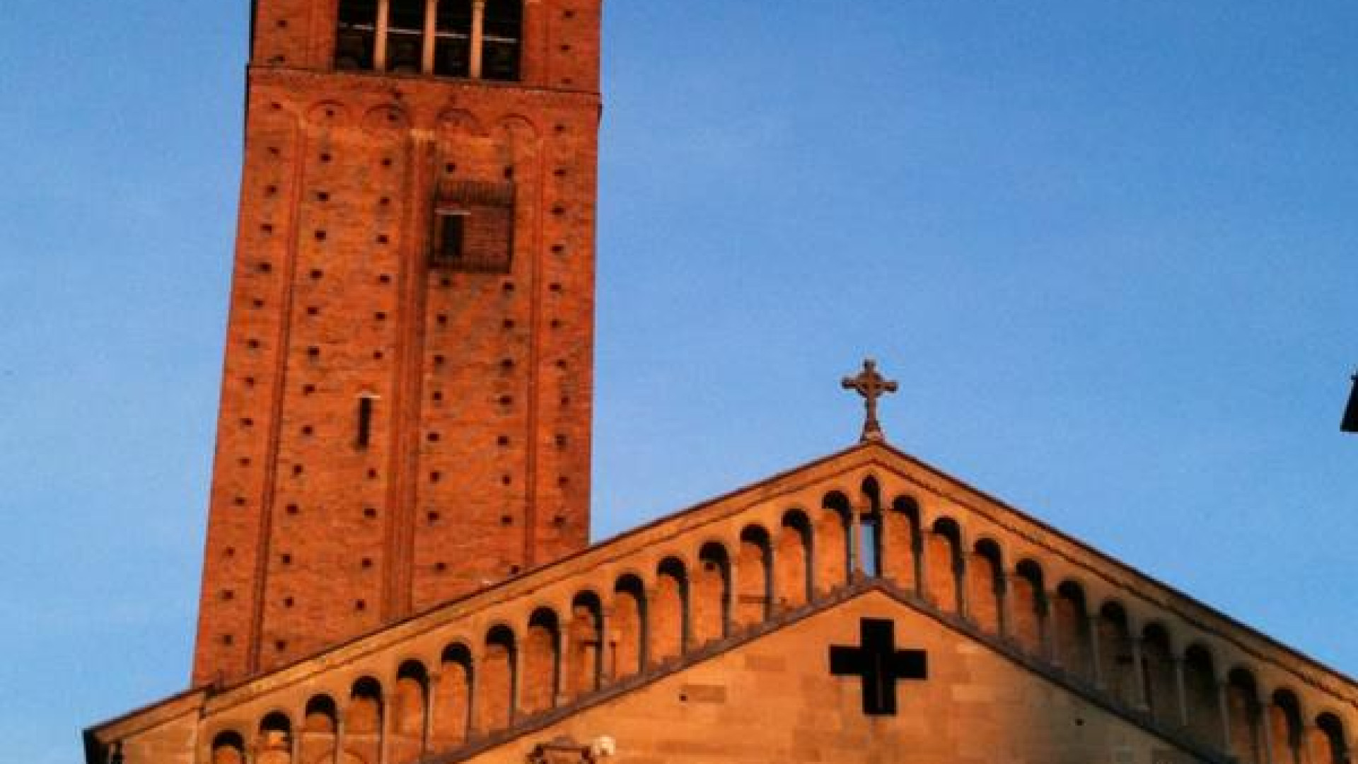 L'associazione "Centro storico" dona 800 euro alla cattedrale