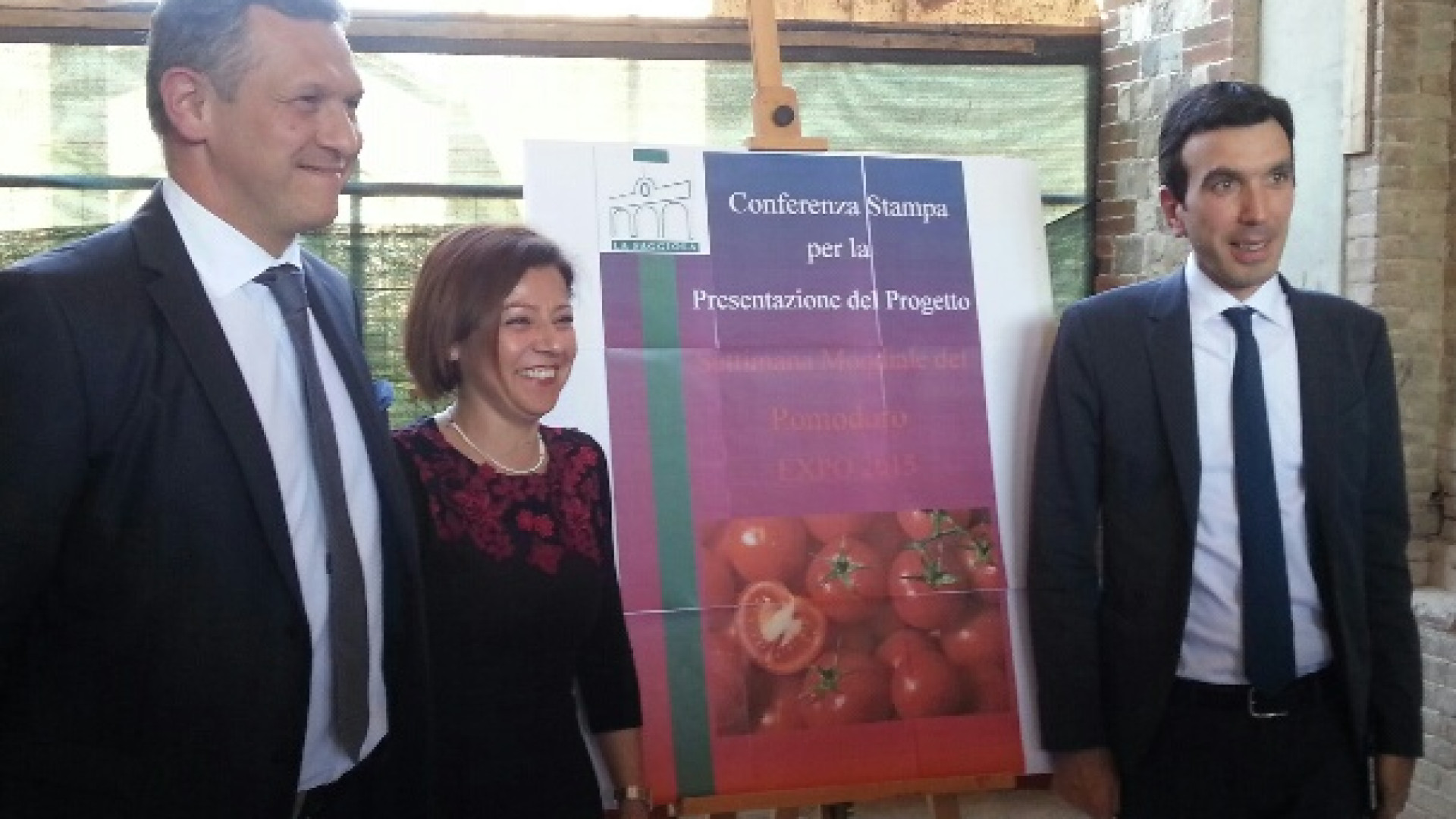 Expo 2015, ministro Martina lancia Piacenza capitale del pomodoro