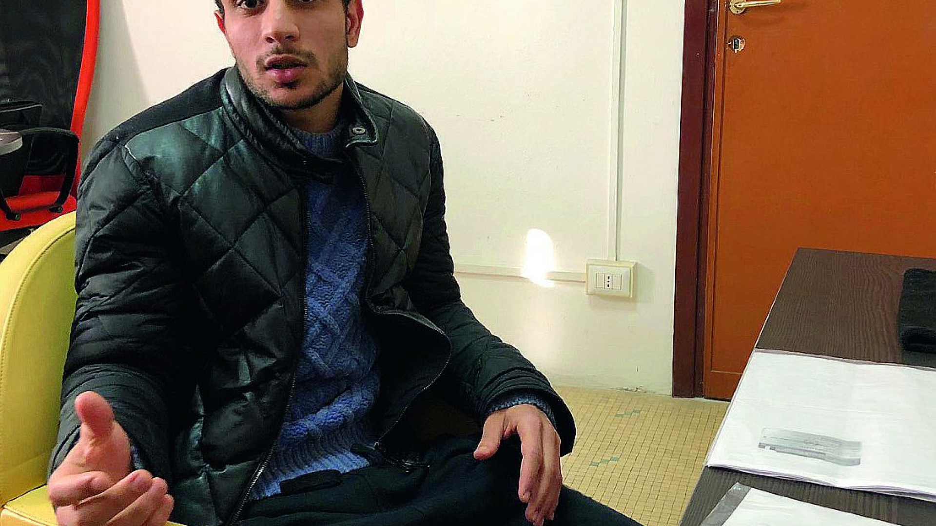 Dopo le accuse di terrorismo, sparito il 23enne residente in via Mischi