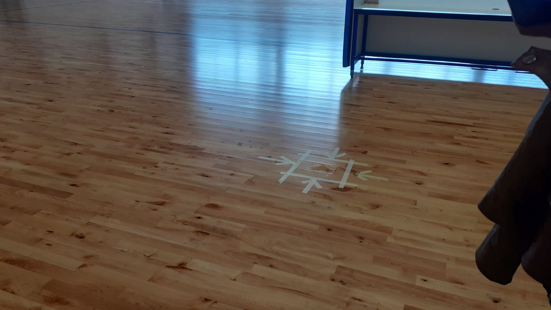 San Nicolò, entra acqua nel palazzetto: "Inaugurato solo poche settimane fa"