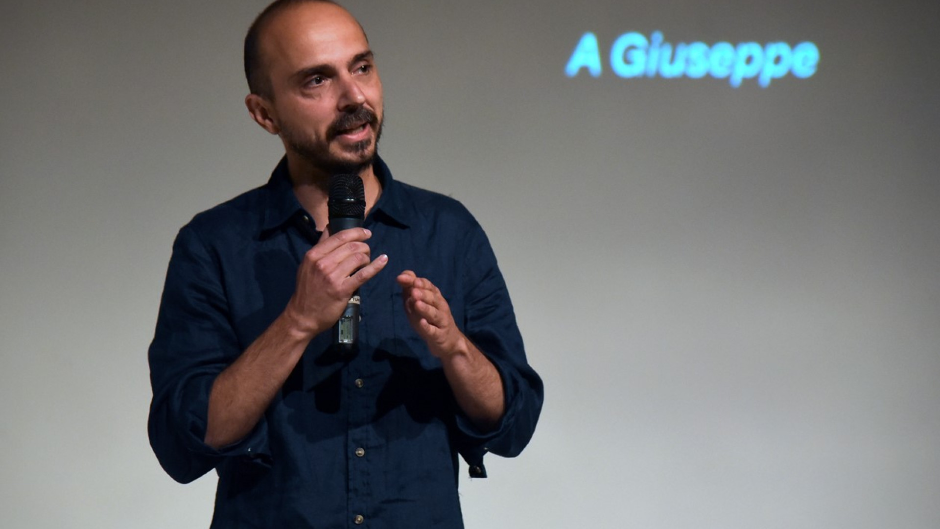 Commozione per l'anteprima di "Visto, si stampi!", ultima opera di Giuseppe Piva