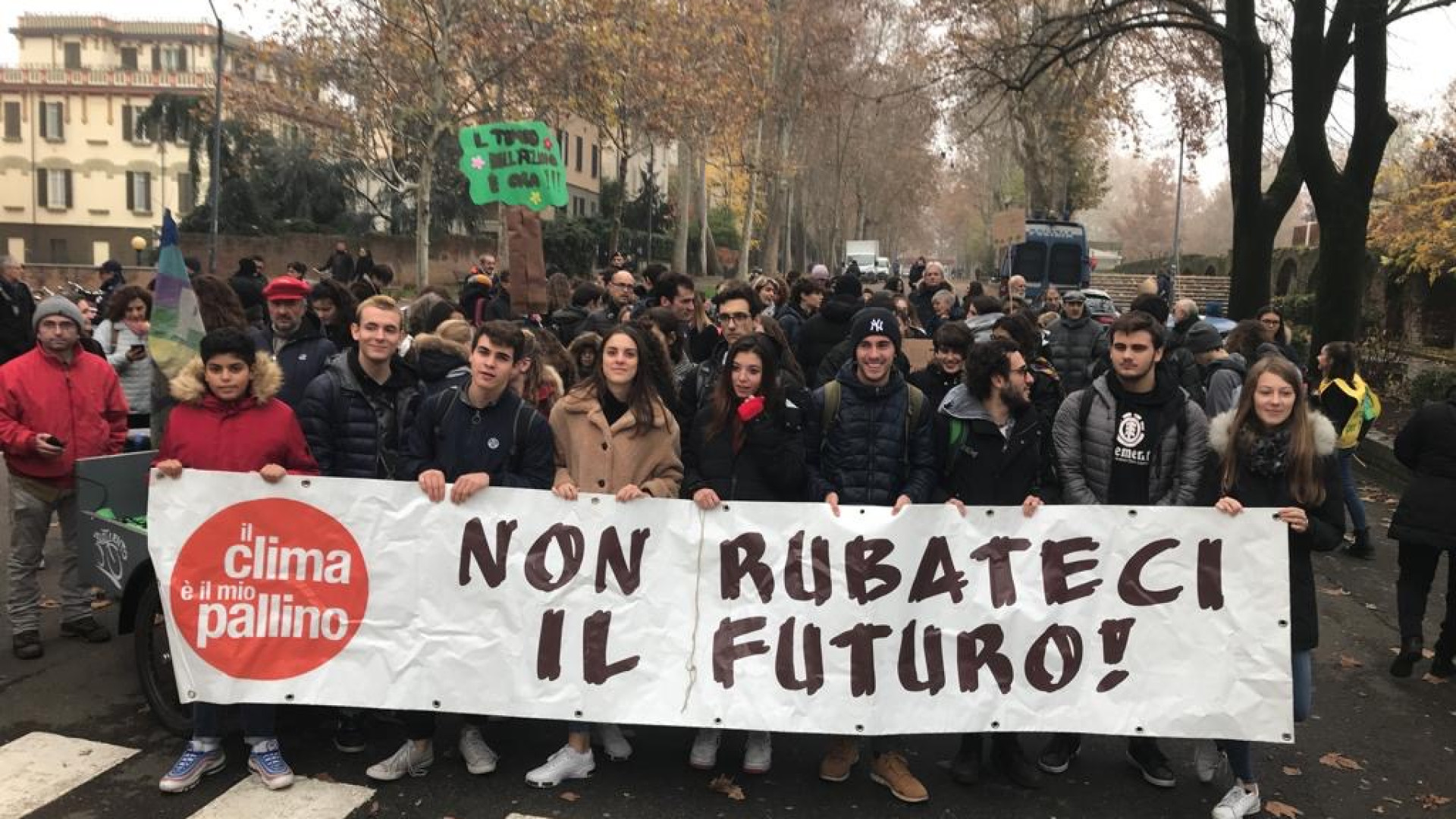 Sciopero per il clima: venerdì corteo a Piacenza. Proposta per l'energia
