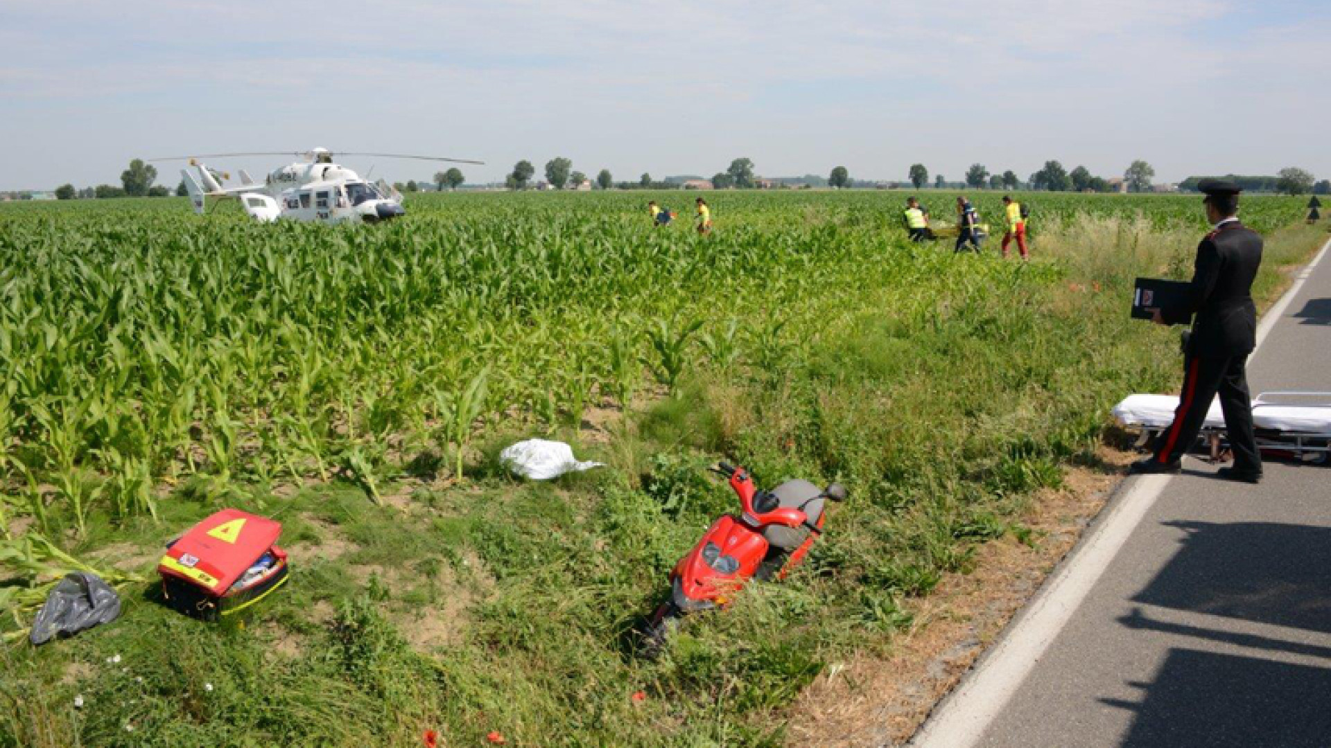 Cade in moto e batte la testa, centauro in condizioni gravi
