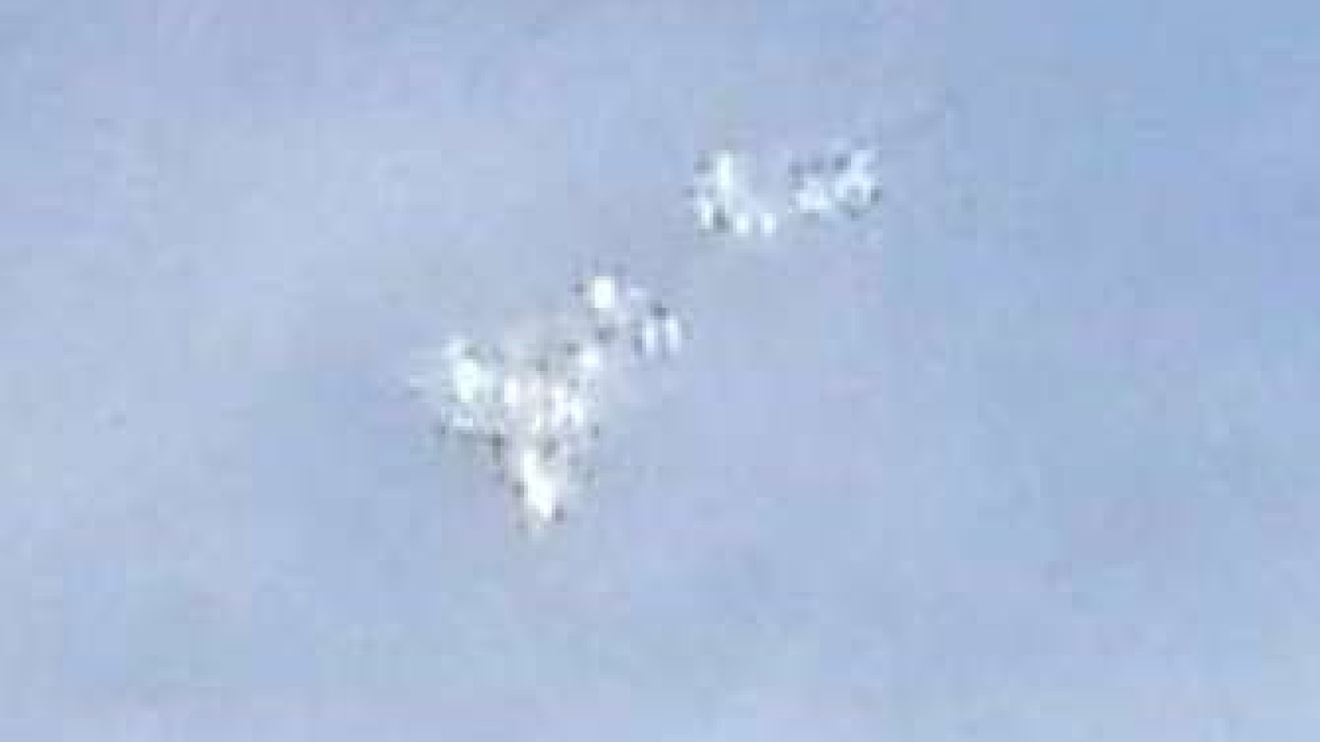 "Un ufo nei cieli di Biana". L'avvistamento di un lettore: "Scia di luci chiare"