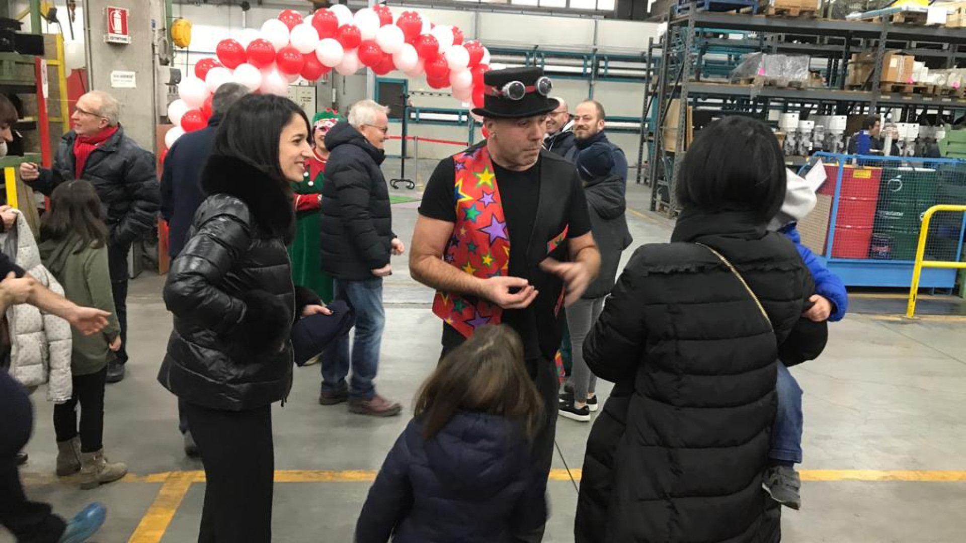 "Bimbi in ufficio con mamma e papà": festa natalizia alla Bolzoni