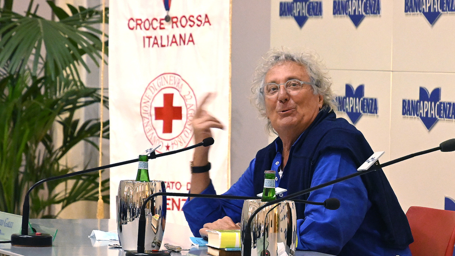 "Non è un libro": i pensieri di Iacchetti sul lockdown per la Croce Rossa