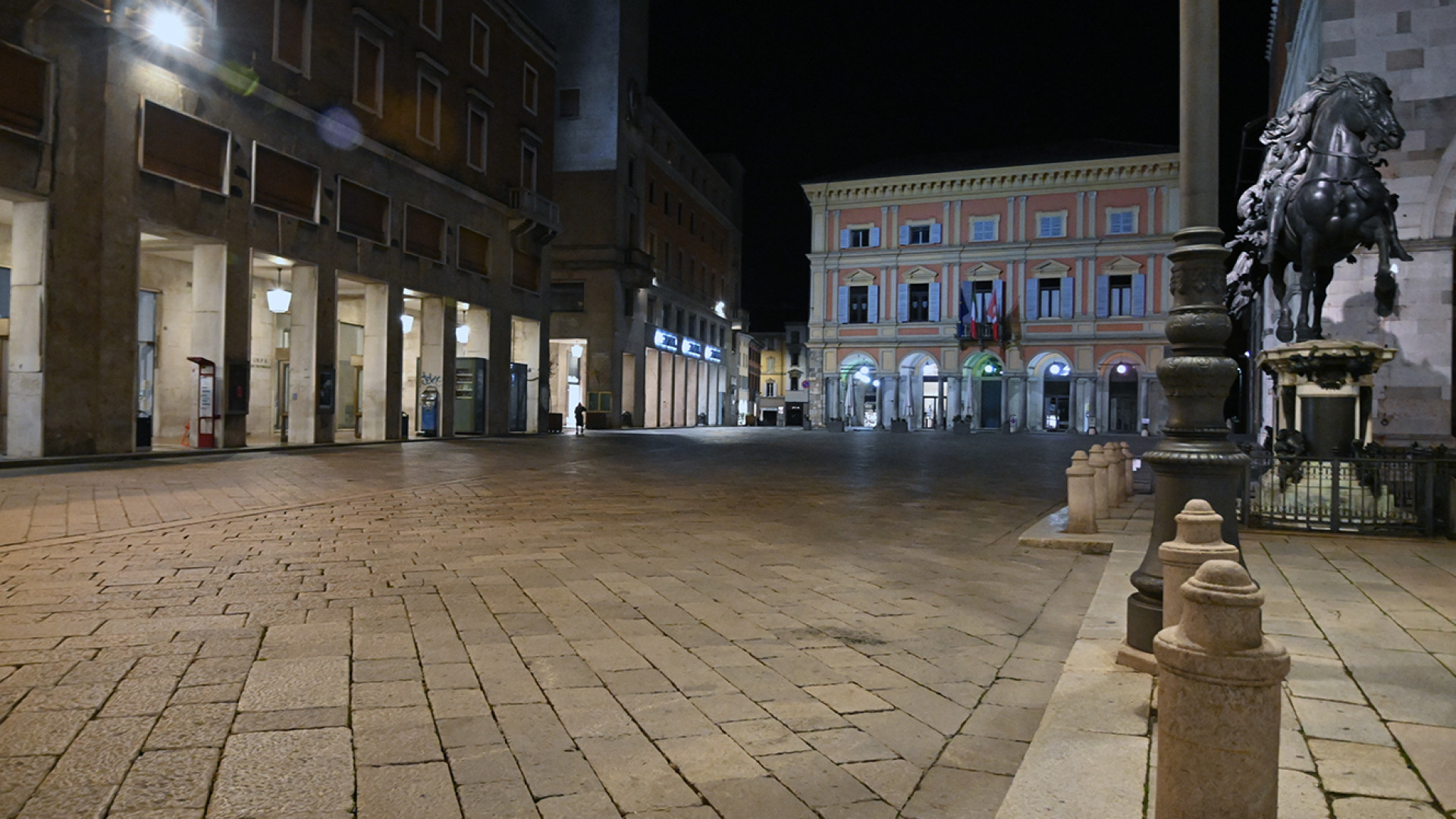 Le nuove misure anti Covid: da oggi, al 21 giugno, coprifuoco a mezzanotte
