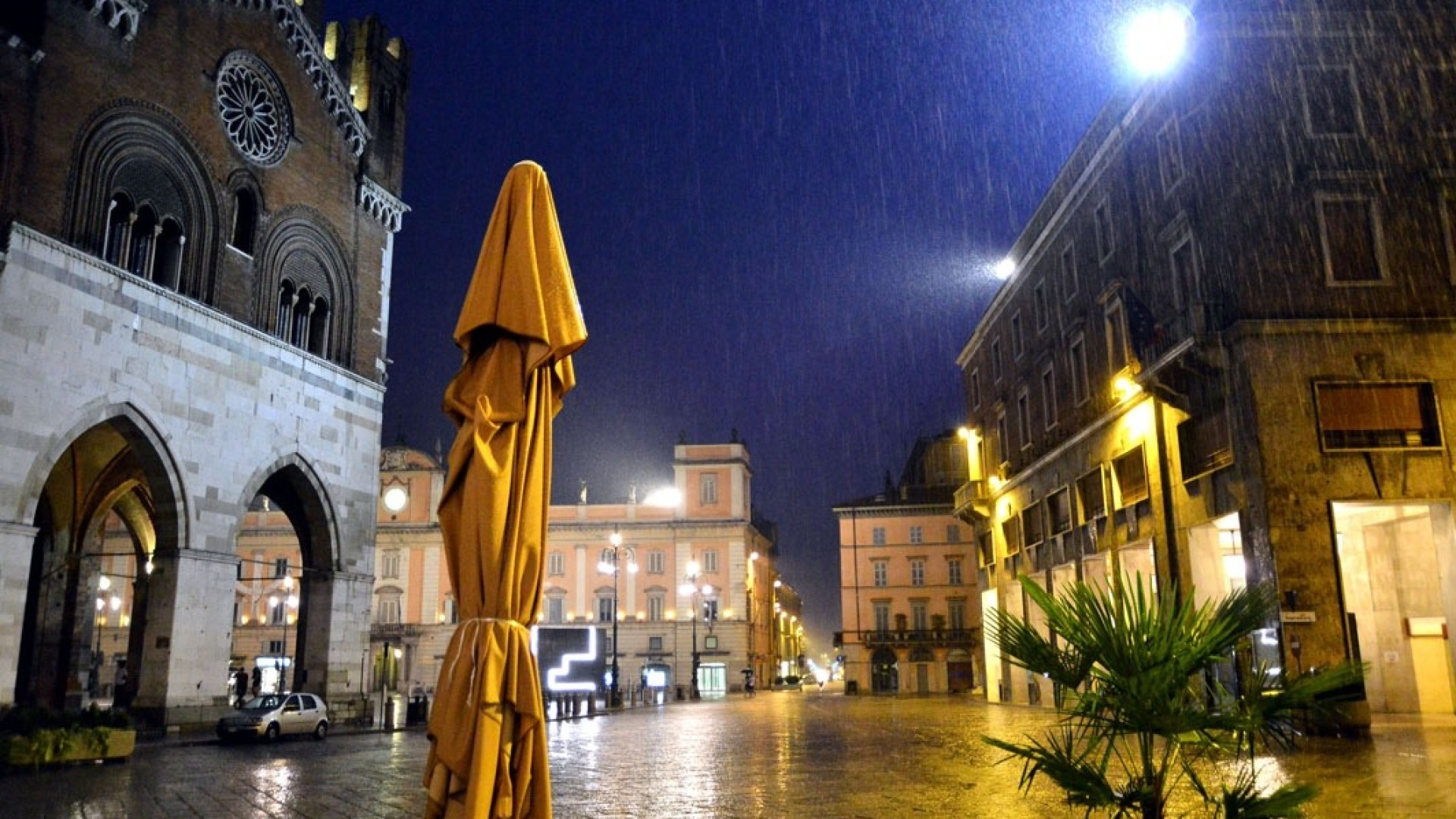 Temporali in arrivo, l'estate può aspettare.Miglioramenti nel week-end