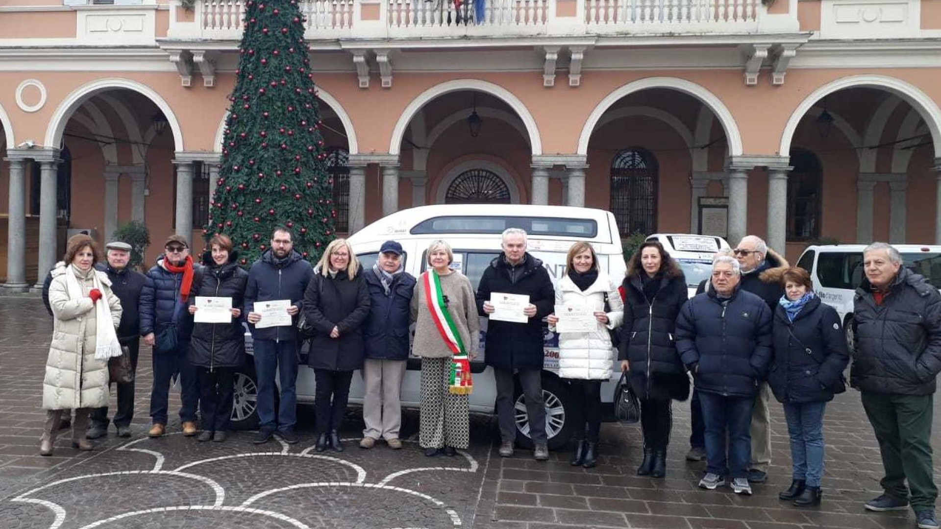 Auser: un nuovo pulmino acquistato grazie alle donazioni delle aziende