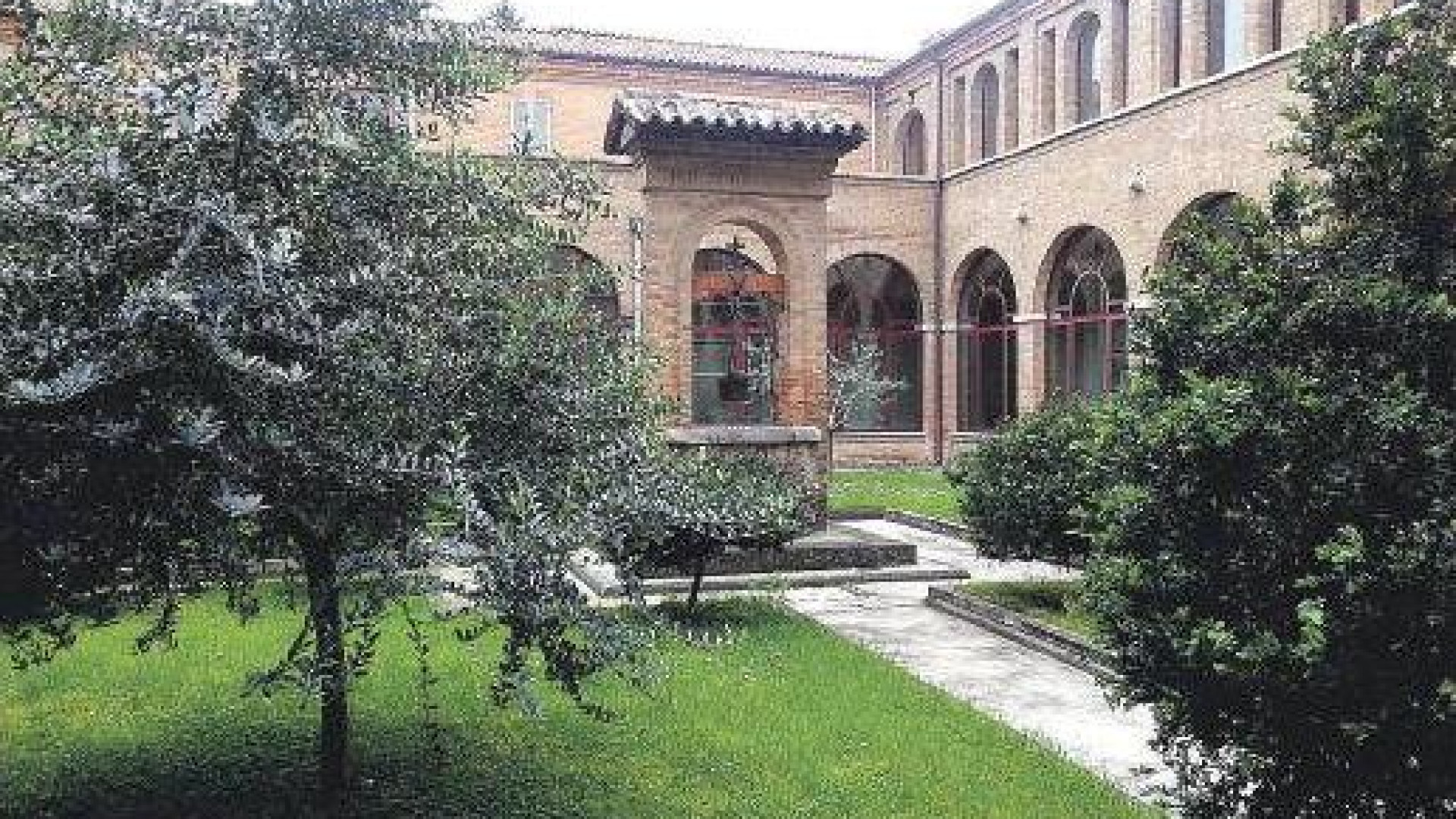 Venduto a una immobiliare il monastero di Santa Rita, le proteste dei fedeli