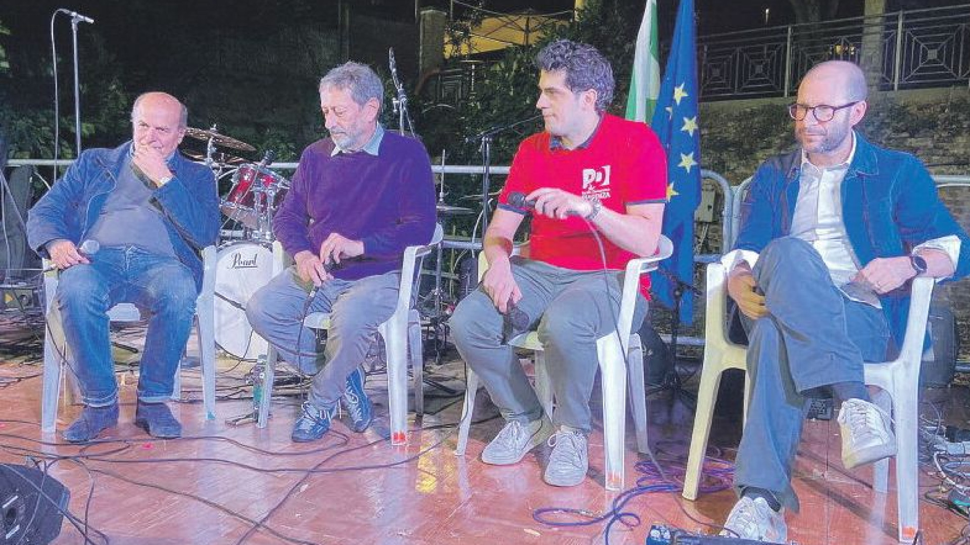 Ecco Bersani e Serra di fronte alla destra:"Diamoci una mossa per essere credibili"