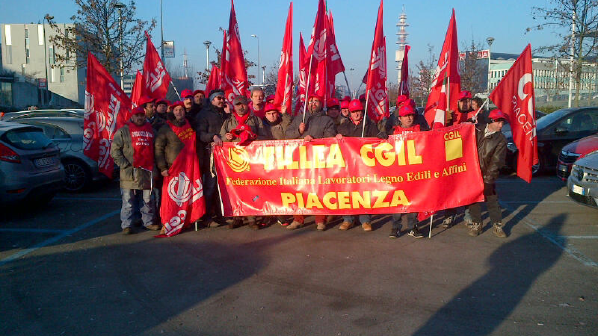 Sciopero edilizia, 150 piacentini alla manifestazione di Milano