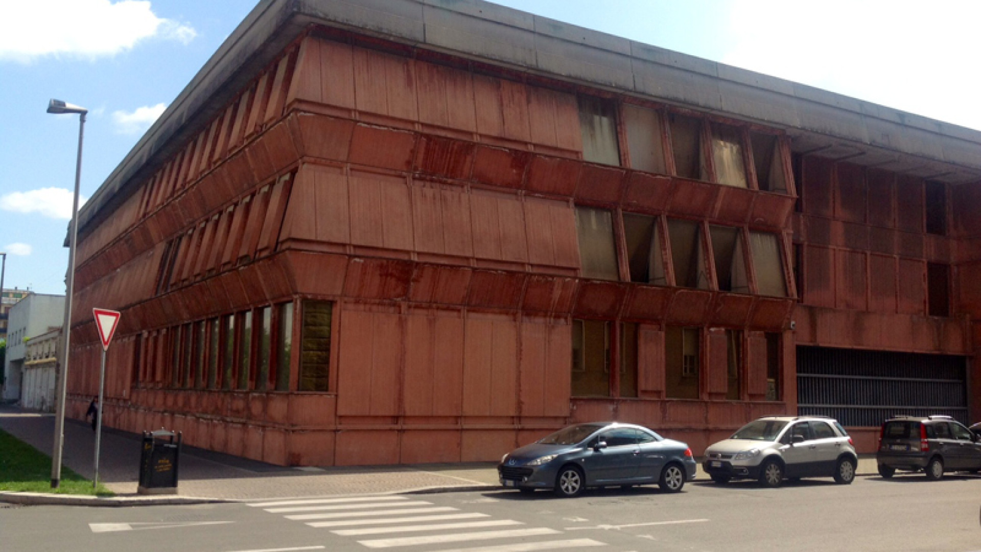 Via libera della giunta comunale al rifacimento di palazzo ex-Enel