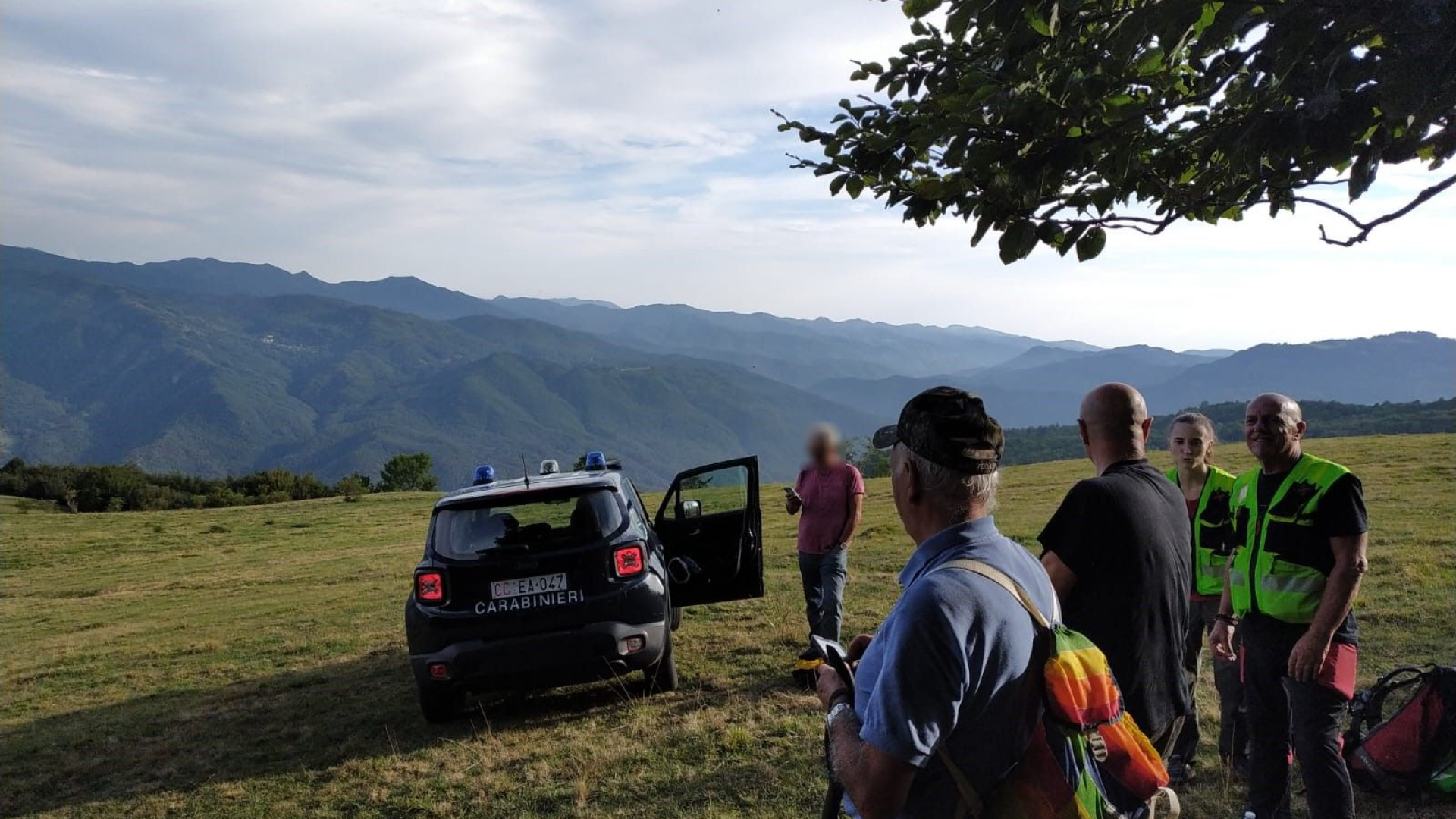 Si smarriscono durante una camminata sul Monte Alfeo: tre escursionisti soccorsi