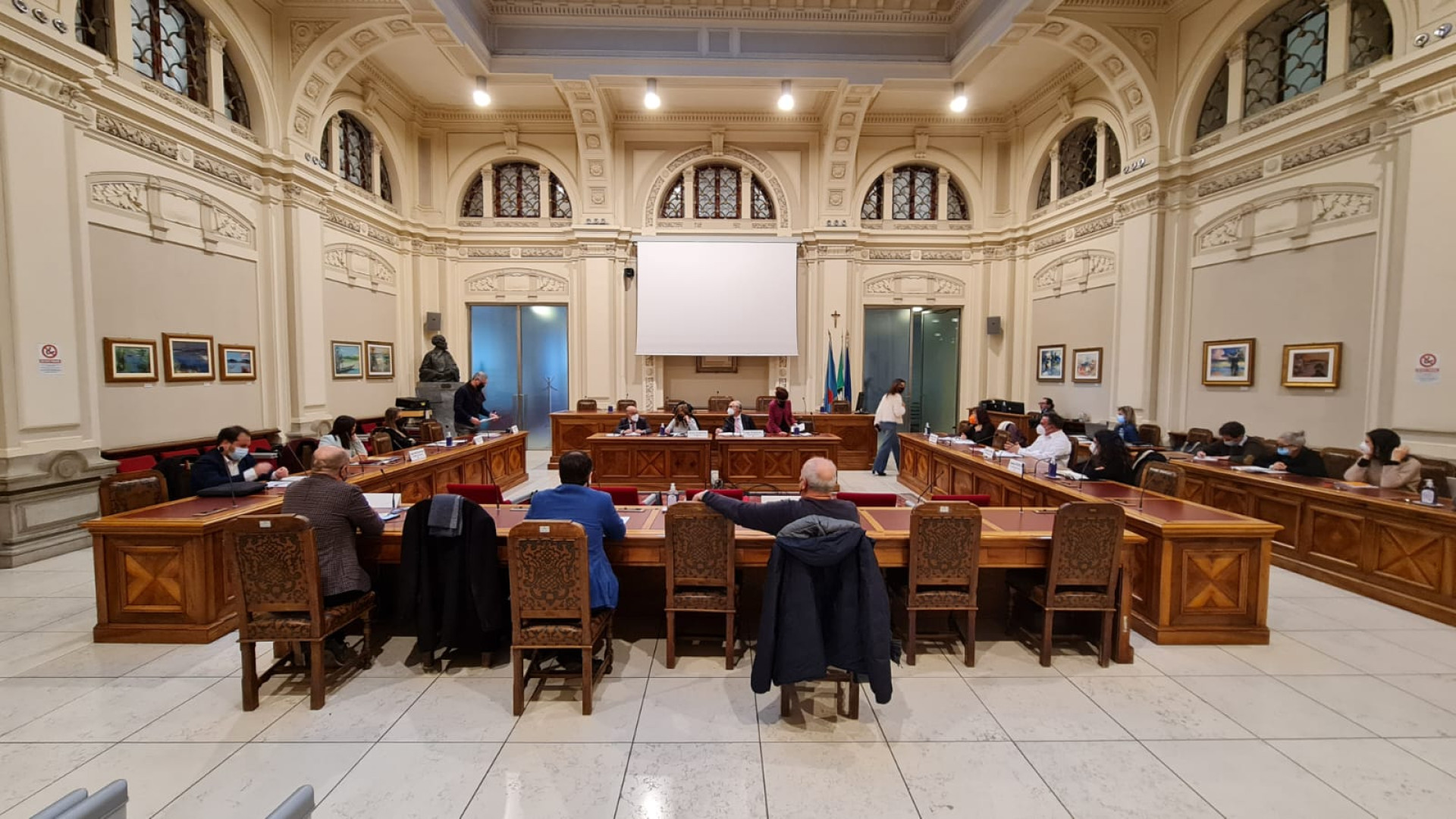 Provincia: 19 milioni per opere pubbliche, 7 per il ponte di Castelvetro