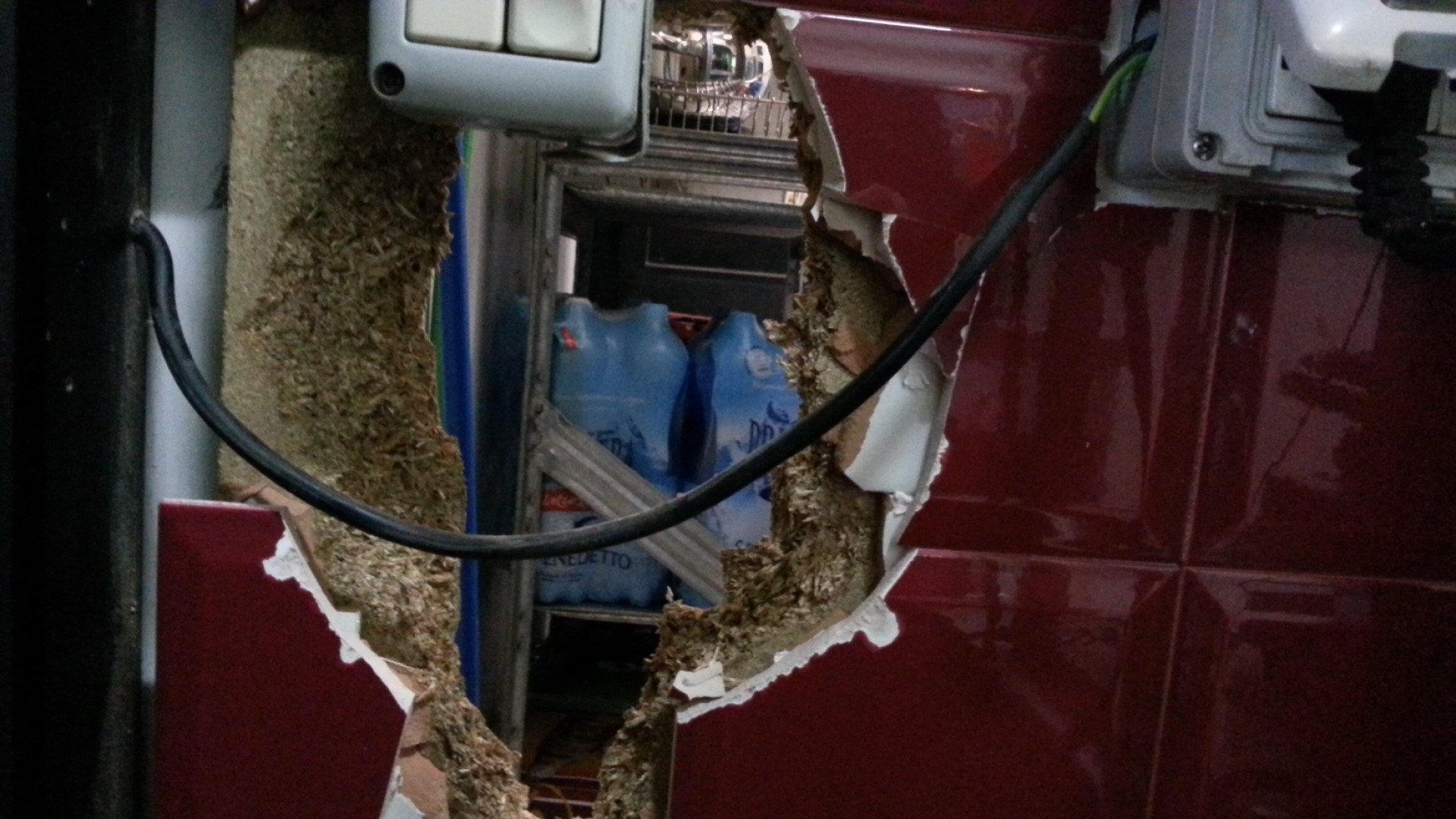 Caorsana: tentano l'incursione in un bar ma scappano a mani vuote