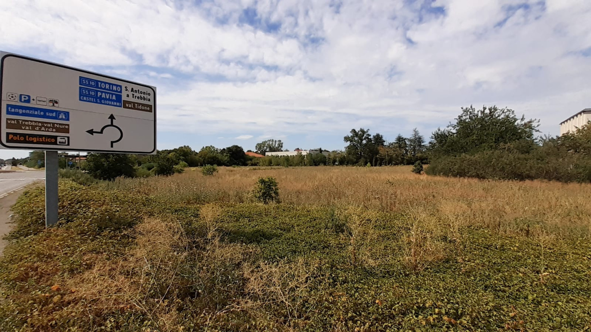 Nuovi market, avanti gli iter in commissione edilizia: "Ma attenzione a verde e viabilità"