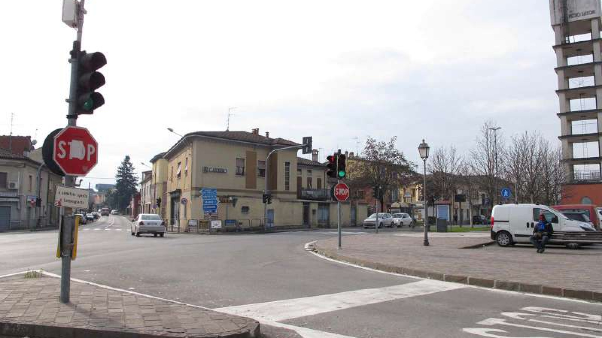 Borgonovo, striscioni del comitato per dire no alla rotonda