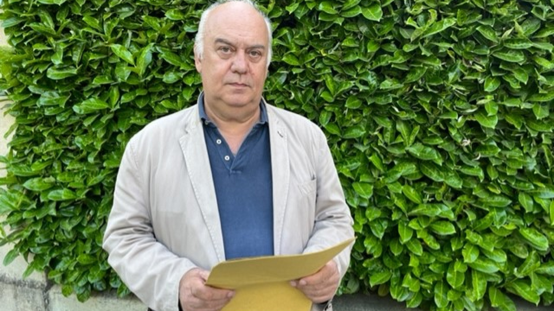 "Una piazza in ogni quartiere per favorire l'incontro". La promessa di Maurizio Botti
