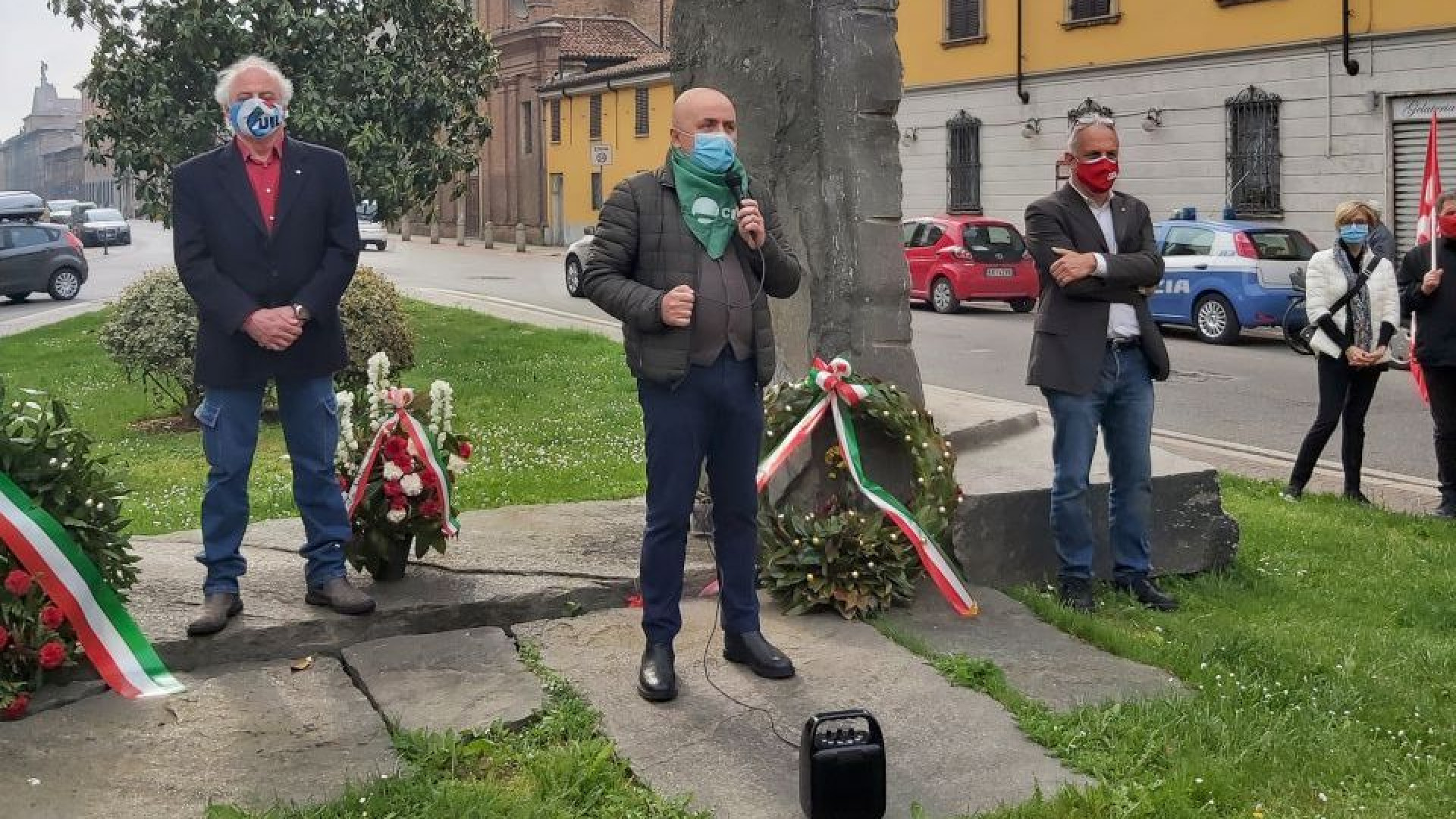 Primo maggio, i sindacati: "Lavoro e vaccini sono la medicina per l'Italia"