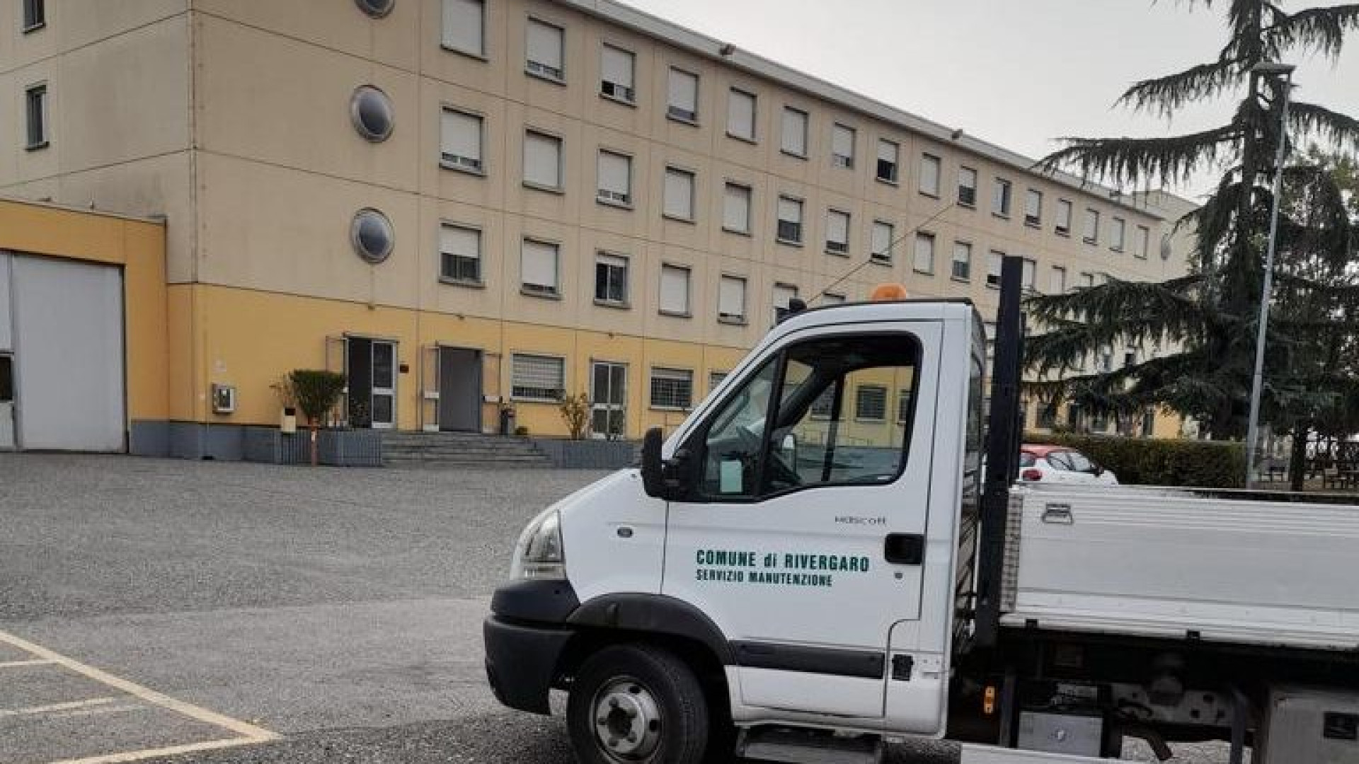 Gli studenti di Rivergaro e Gossolengo donano dieci lavagne interattive al carcere