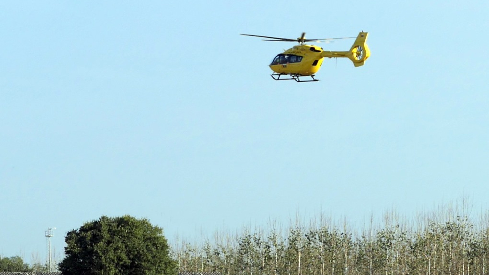 Rimuove amianto dal tetto di un capannone che crolla: muore  operaio di 53 anni