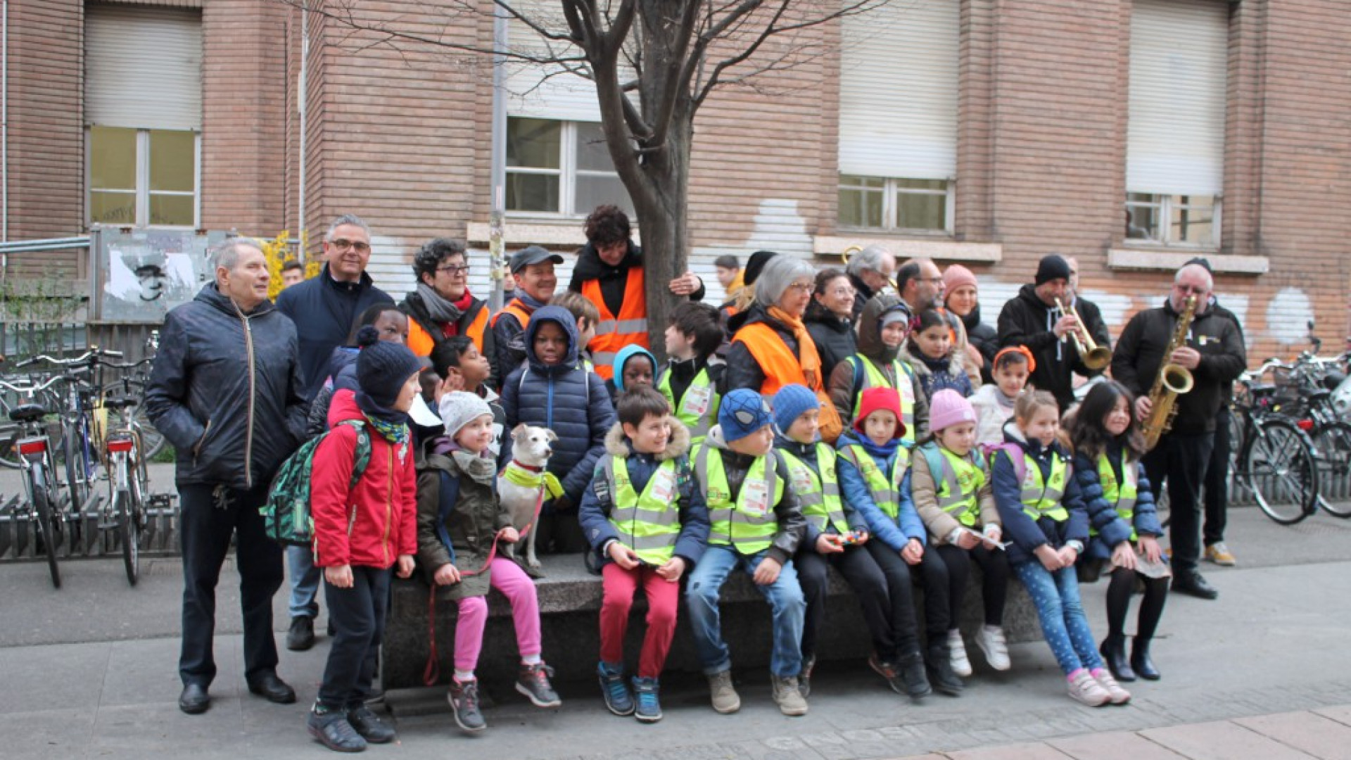 Musica a scuola: gli alunni della Mazzini incontrano gli artisti con Pedibus Jazz