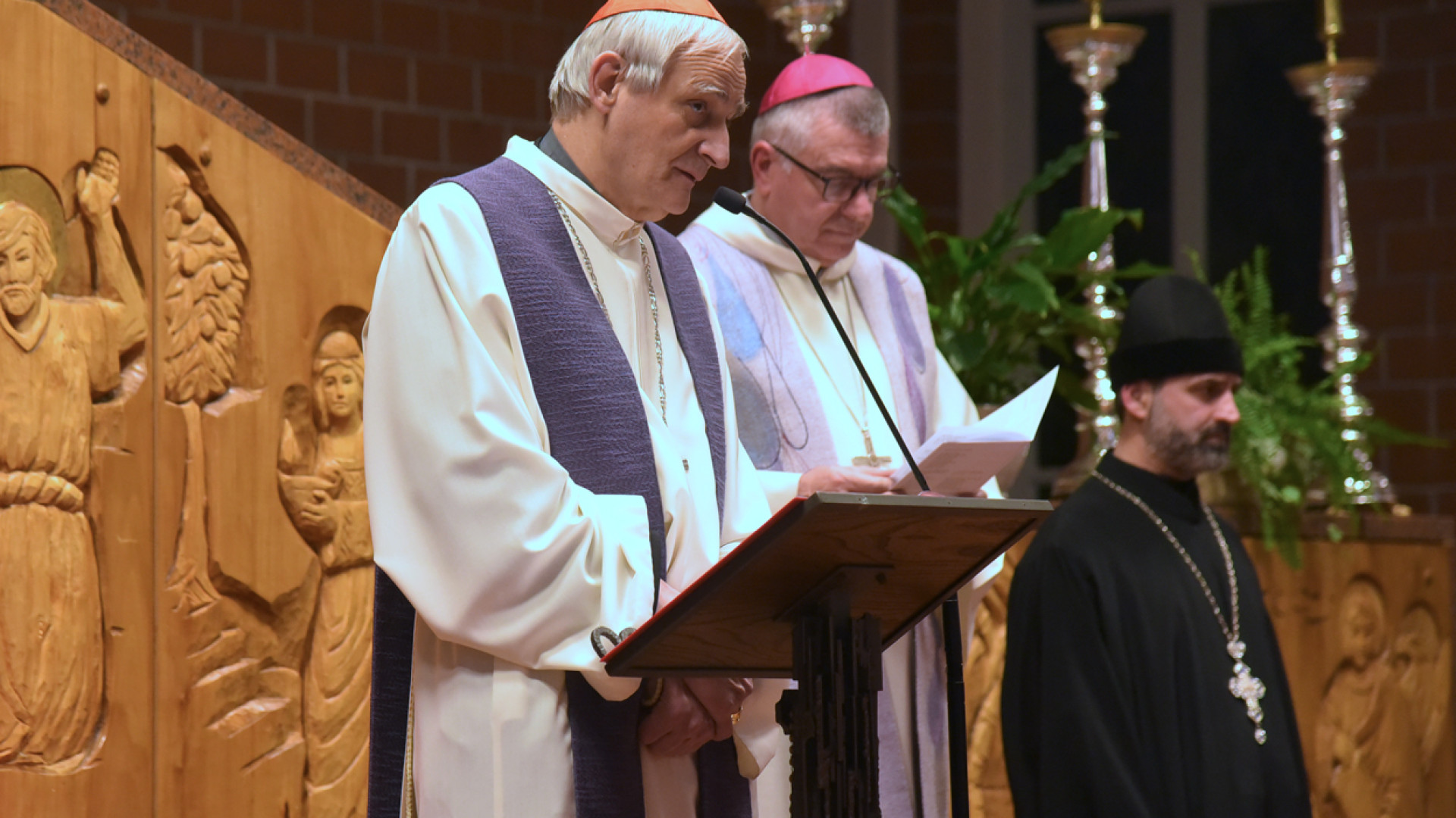 Il cardinale Zuppi: "Non voltiamoci dall'altra parte, la guerra riguarda tutti"