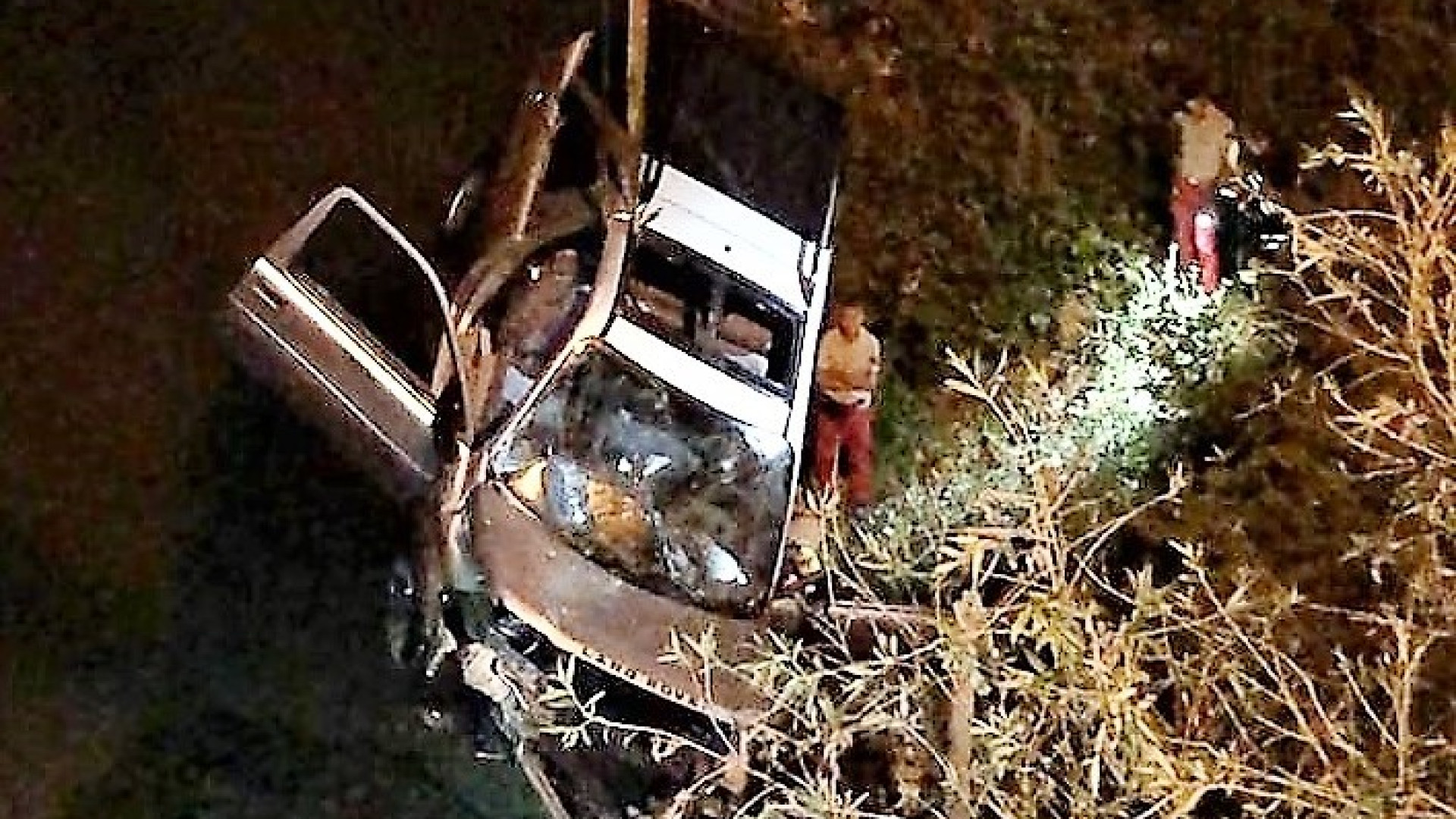 Incredibile a Villanova: finisce con l'auto nel Po, riemerge dall'acqua grazie al tettuccio apribile