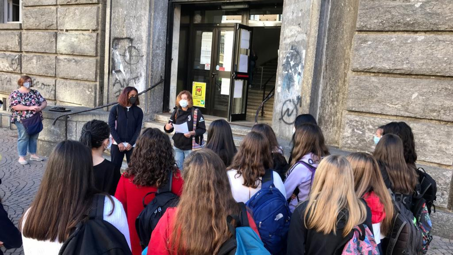 Al Gioia suonata la prima campanella. Sos al Colombini: “Servono prof”