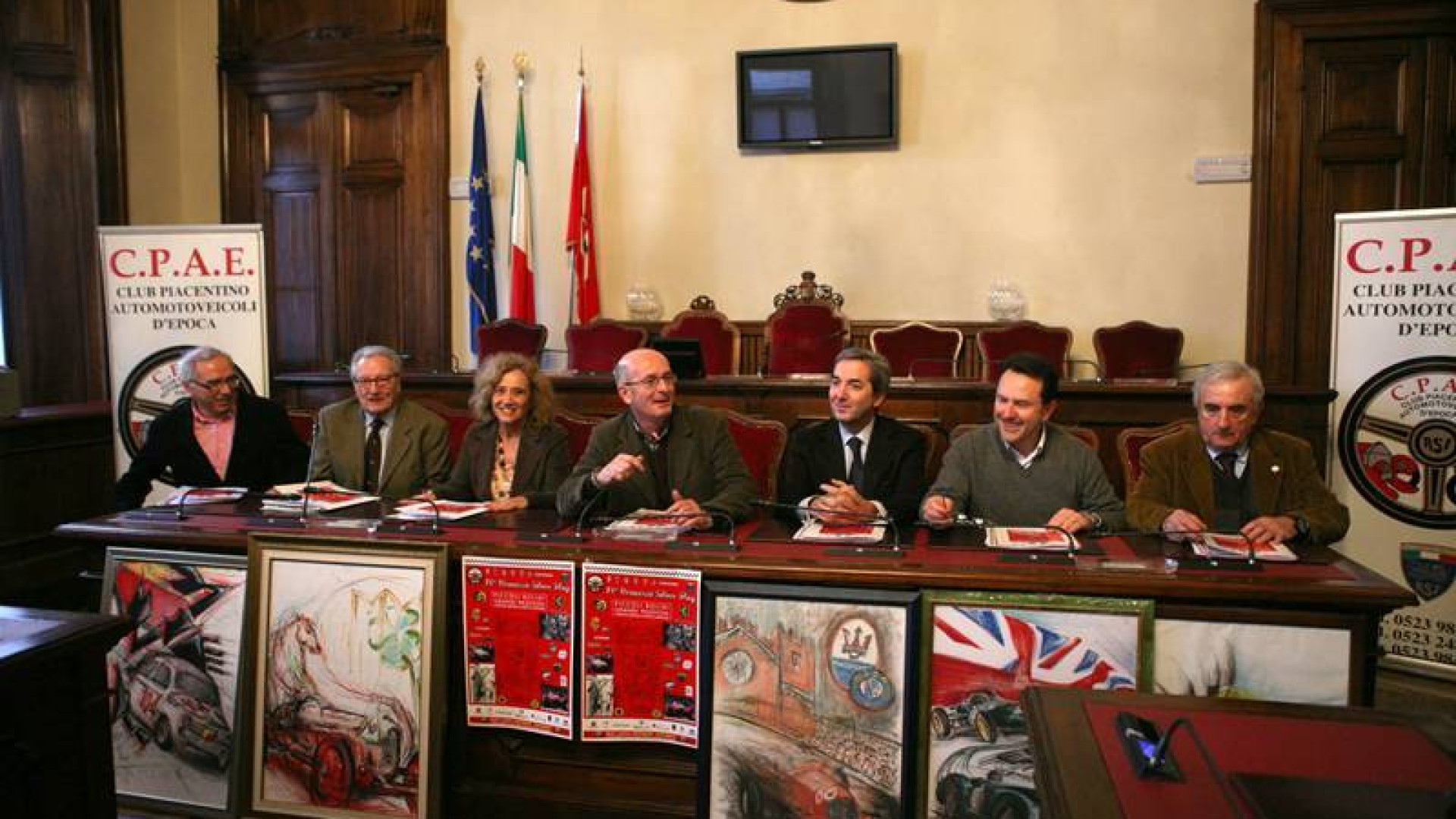 Cpae: in piazza Cavalli estemporanea di pittura dedicata alle piccole auto italiane