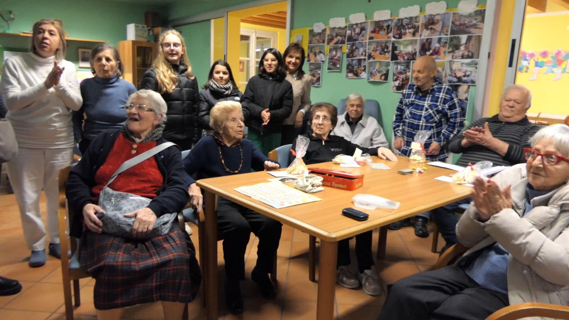 Incontro tra generazioni: a Gragnano la Giornata del Dono con tombola e biscotti