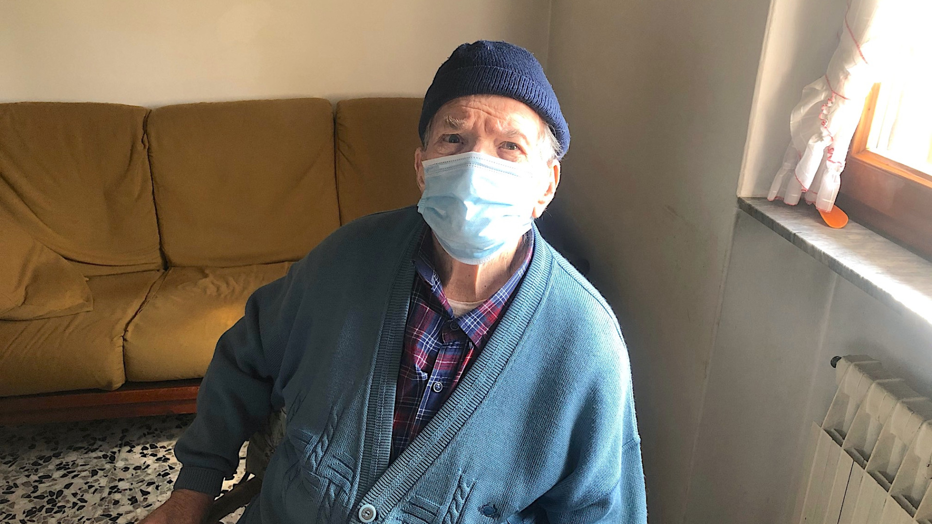 “Ho 101 anni, aspetto il vaccino anti-Covid a domicilio da due settimane”